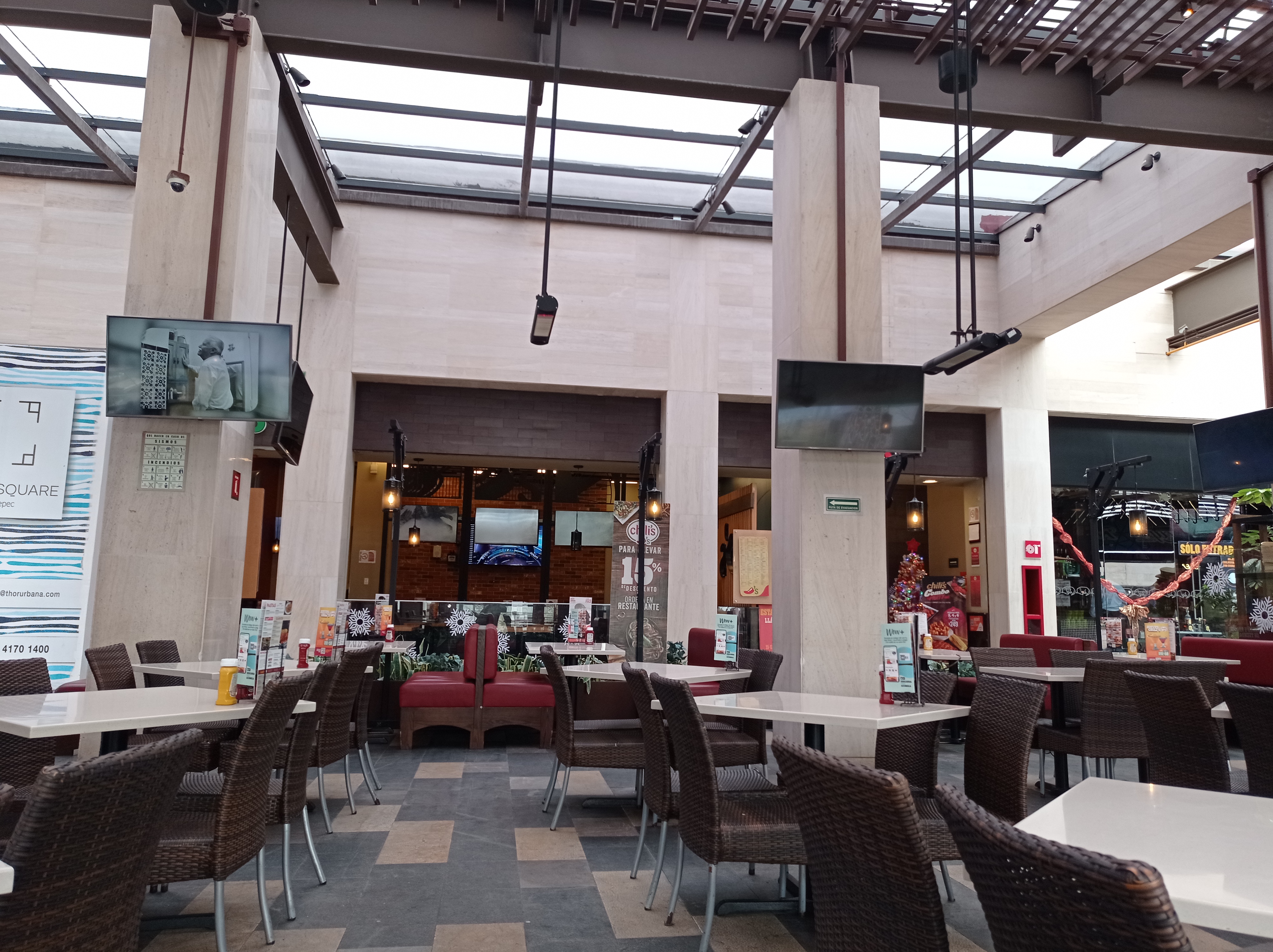 Chili's Town Square Metepec image 6