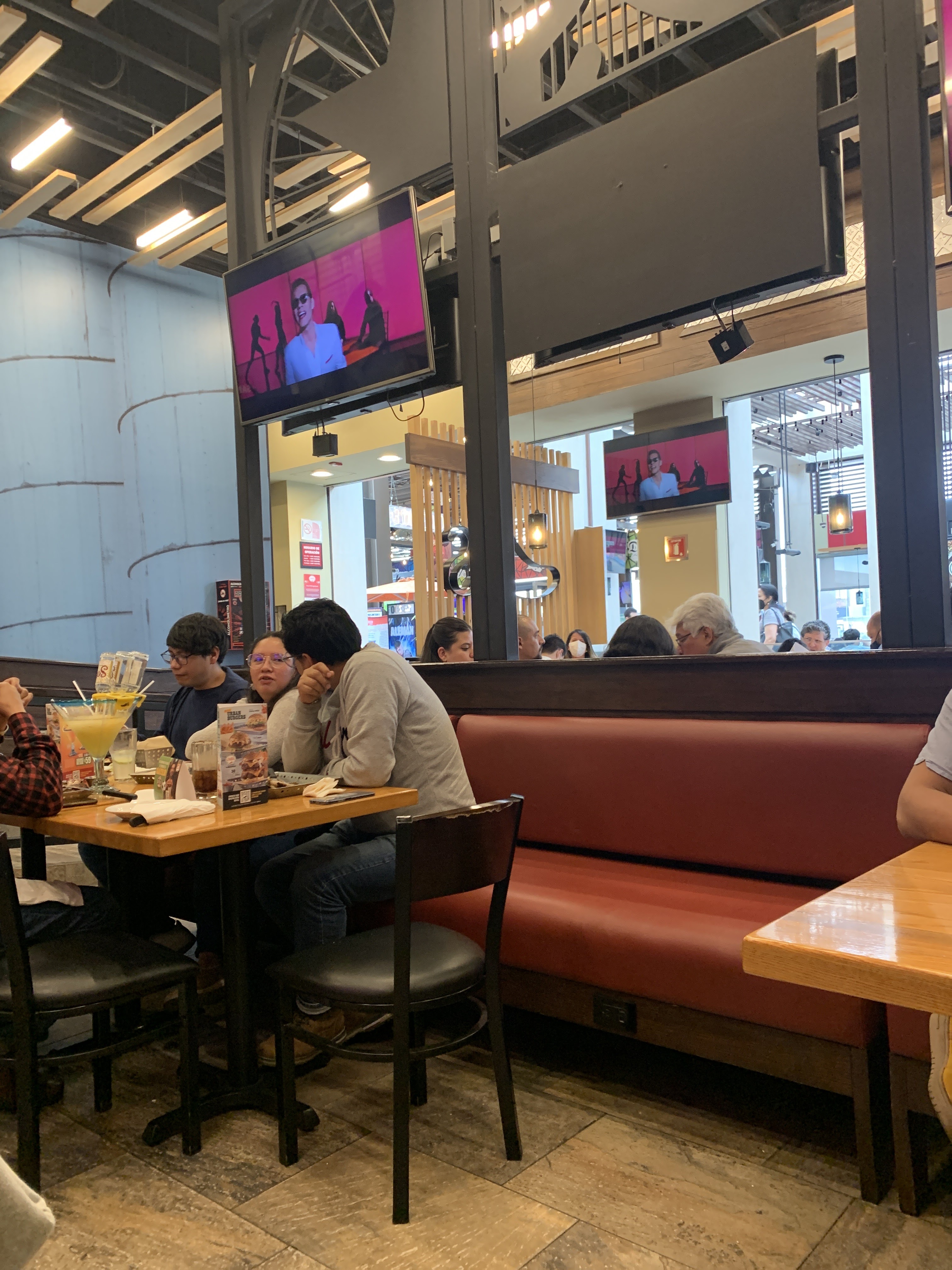 Chili's Town Square Metepec image 7