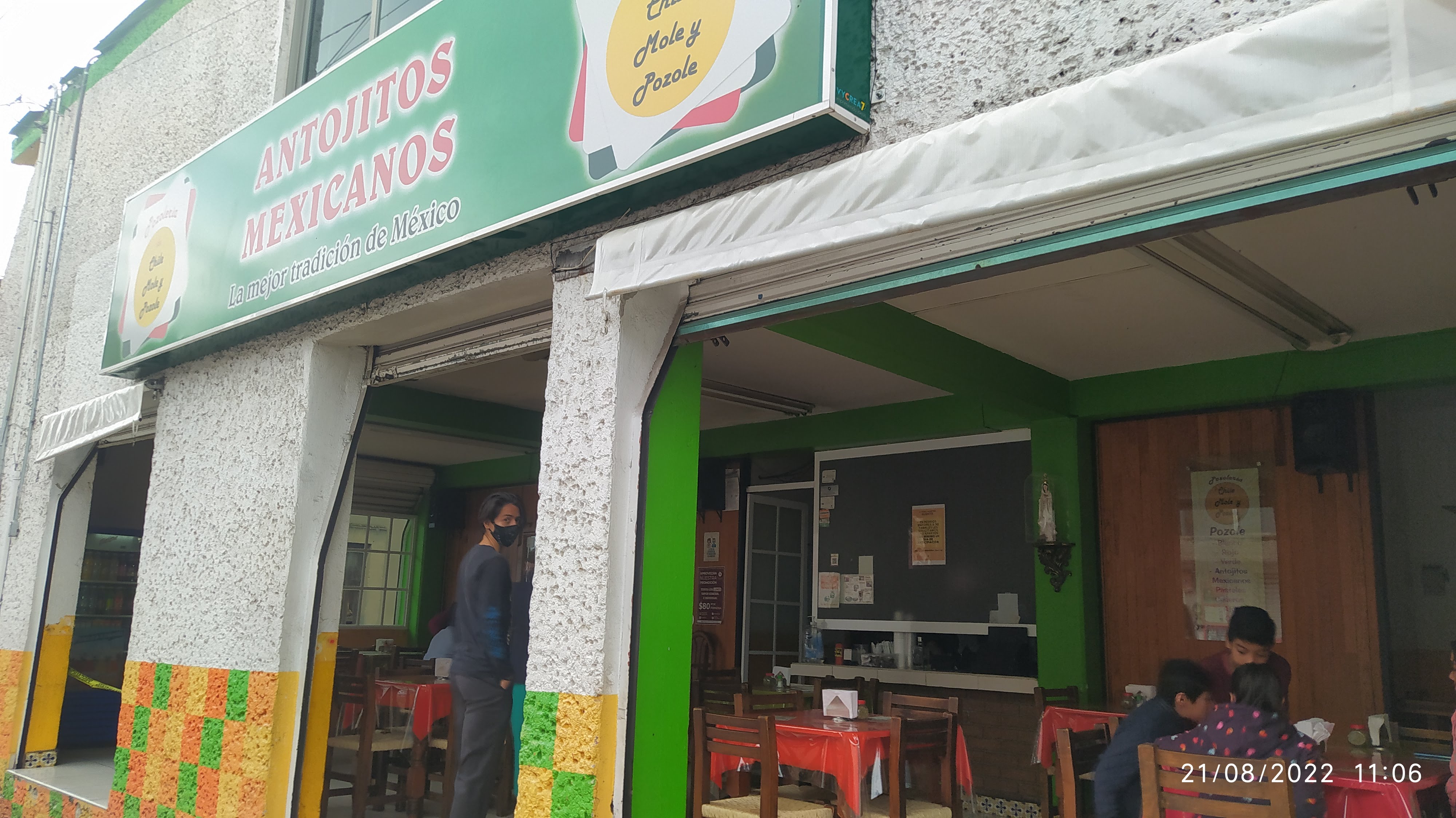 Pozoleria de Chile Mole y Pozole image 5