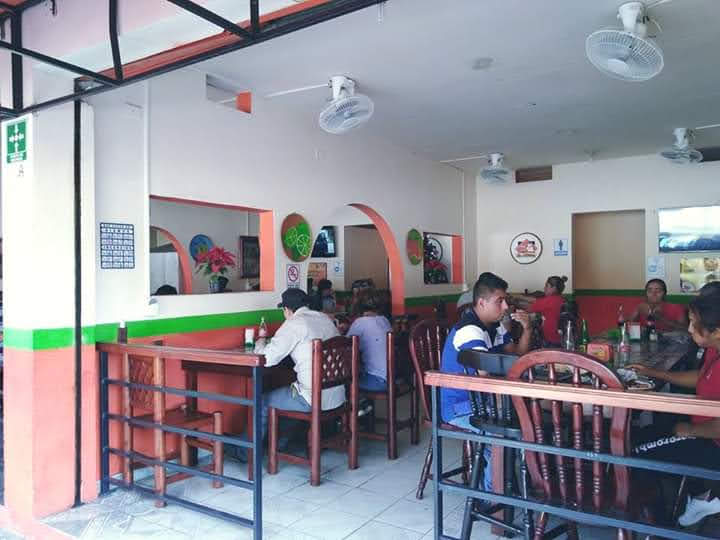 EL COMAL image 3