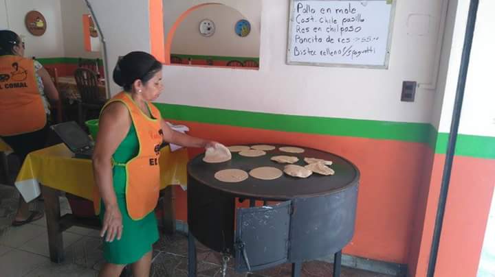 EL COMAL image 5