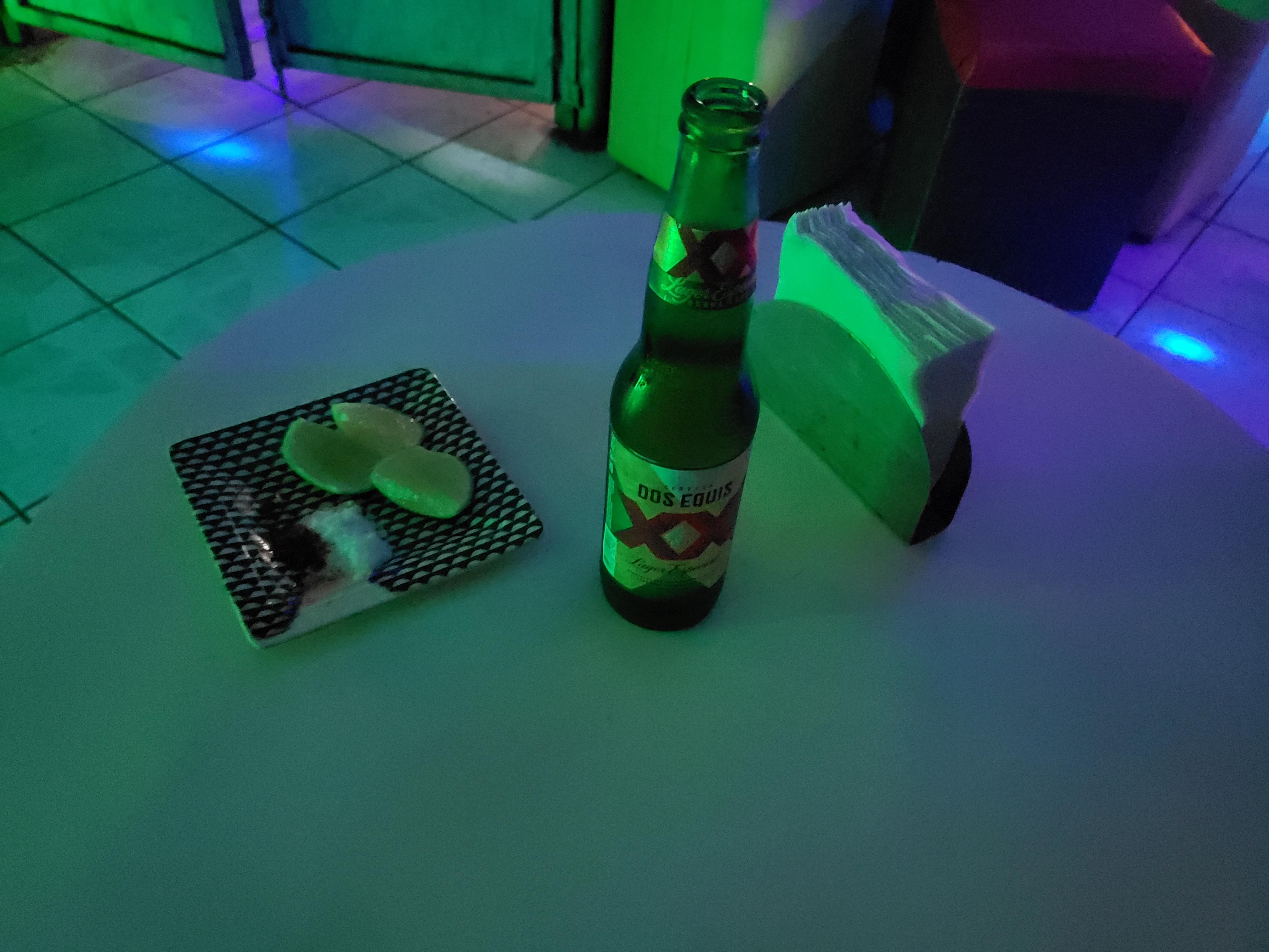 Caprichos Bar image 3