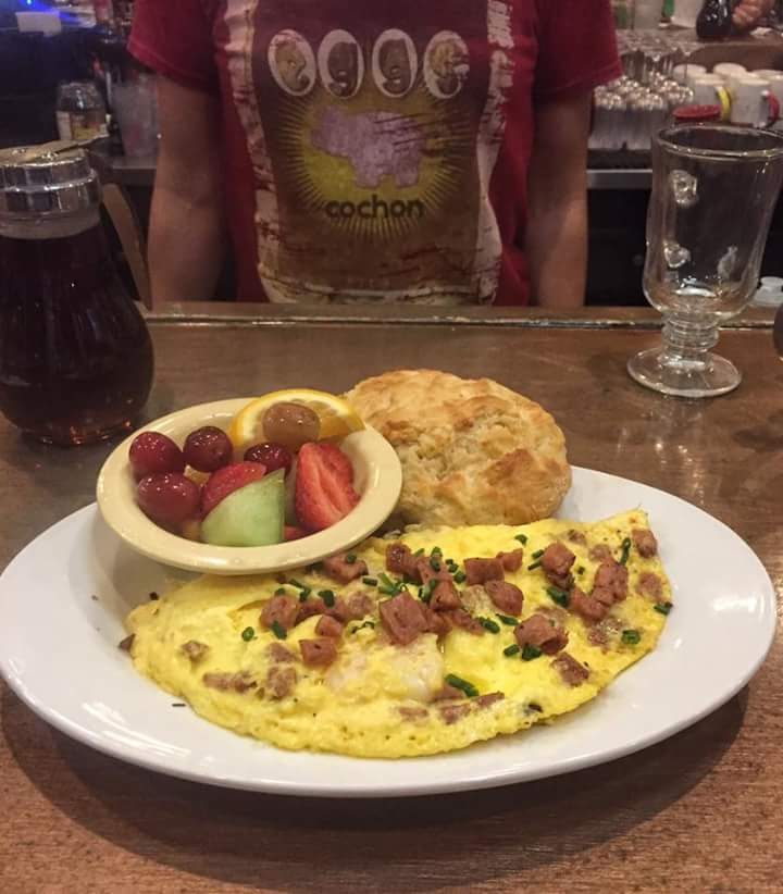 Caprichos Bar image 5