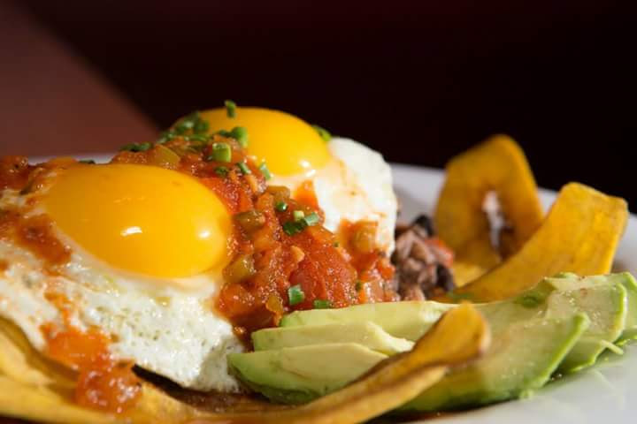 Caprichos Bar image 8