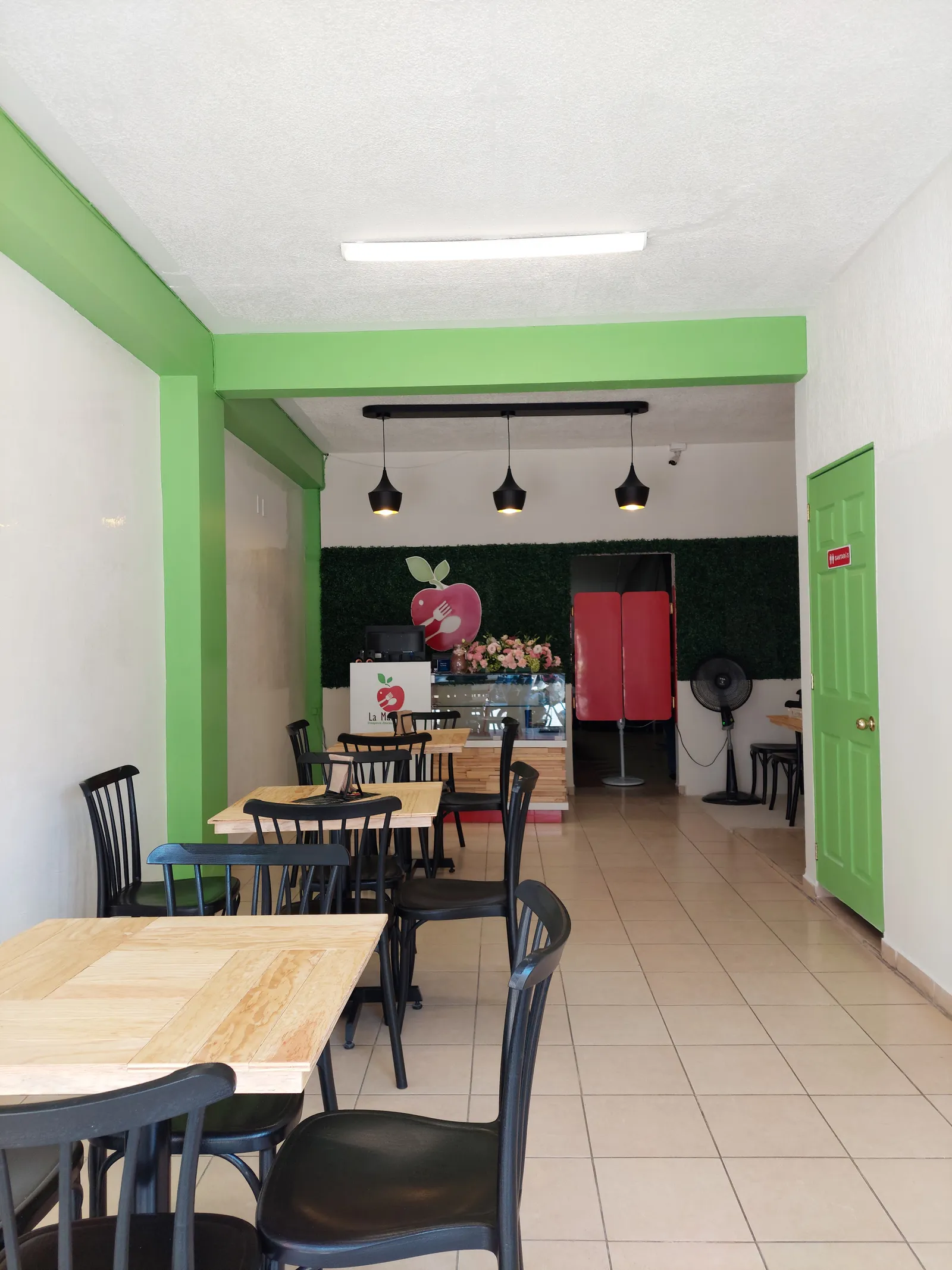 La Mansana image 1