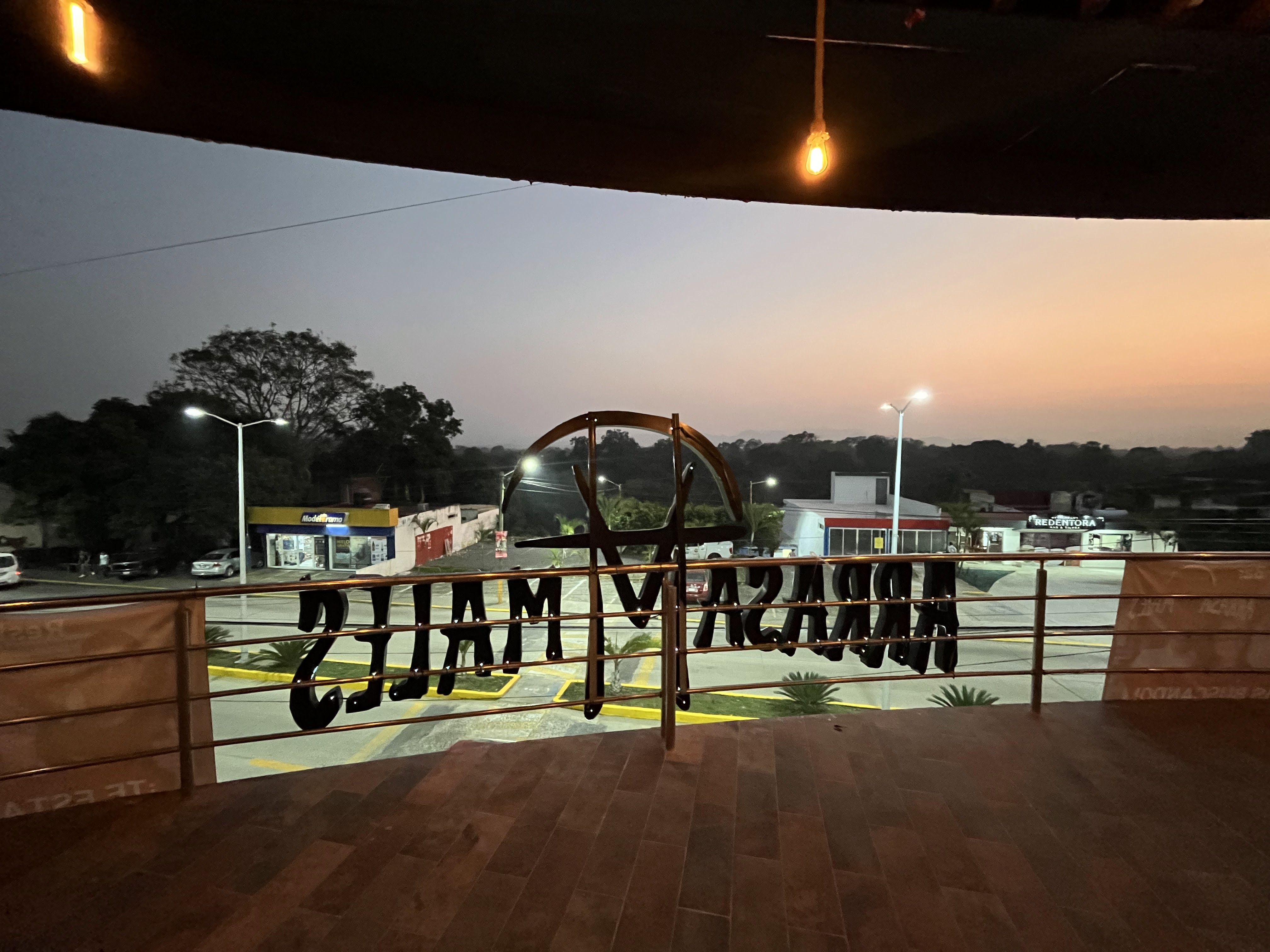 Arrasa Males Restaurante Mixología image 8