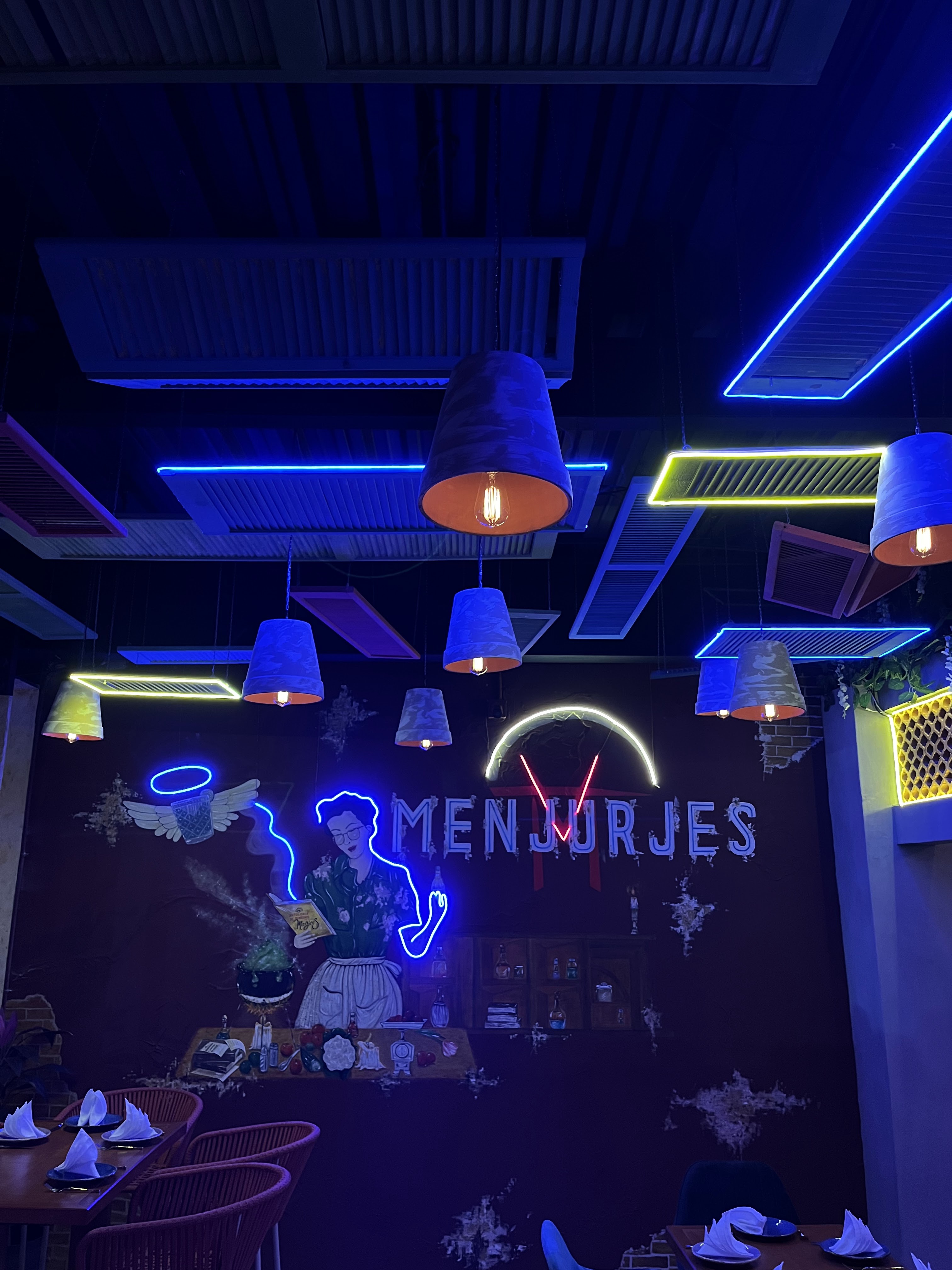 Arrasa Males Restaurante Mixología image 10