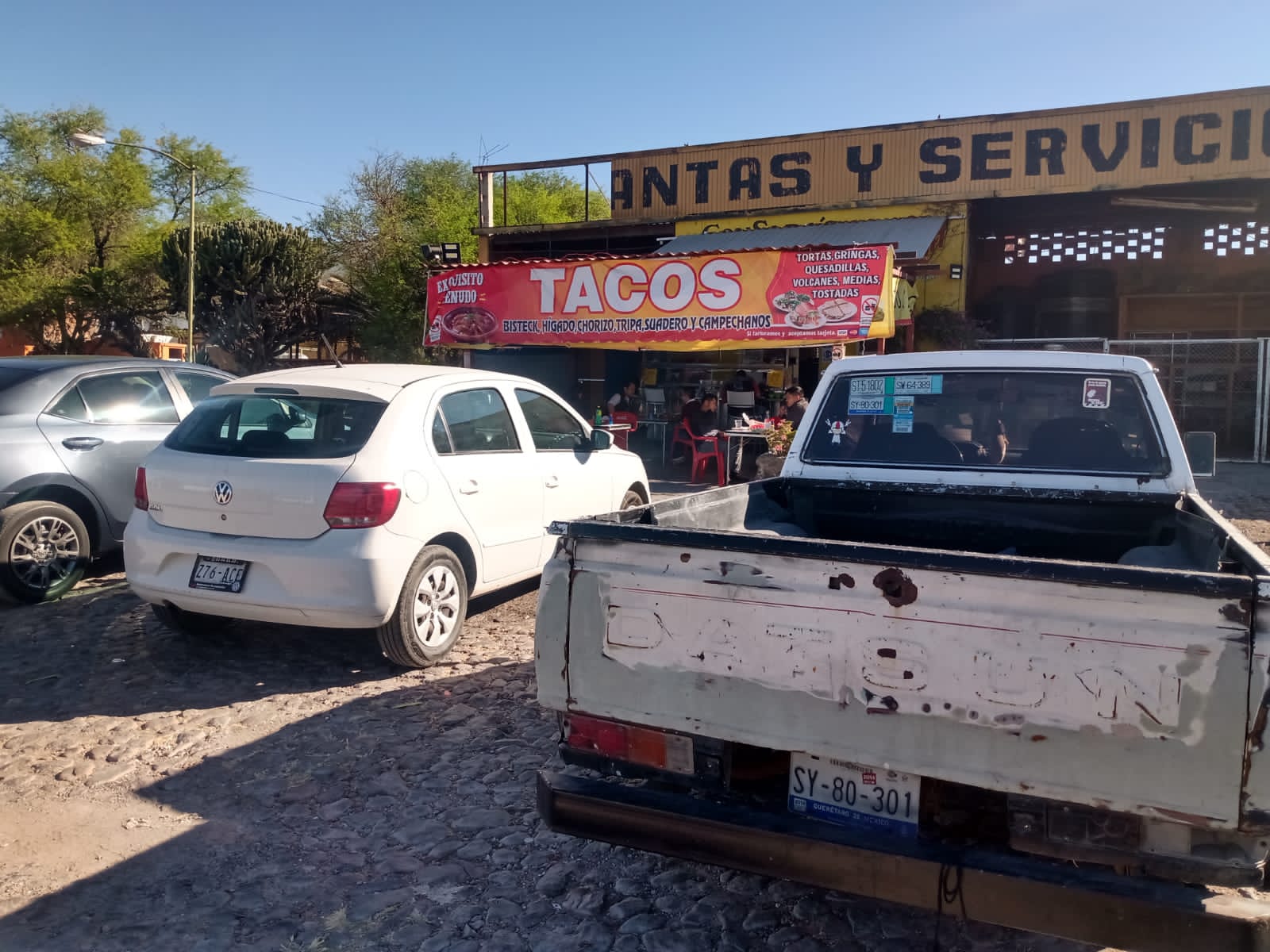 Tacos y Menudo el oasis image 10