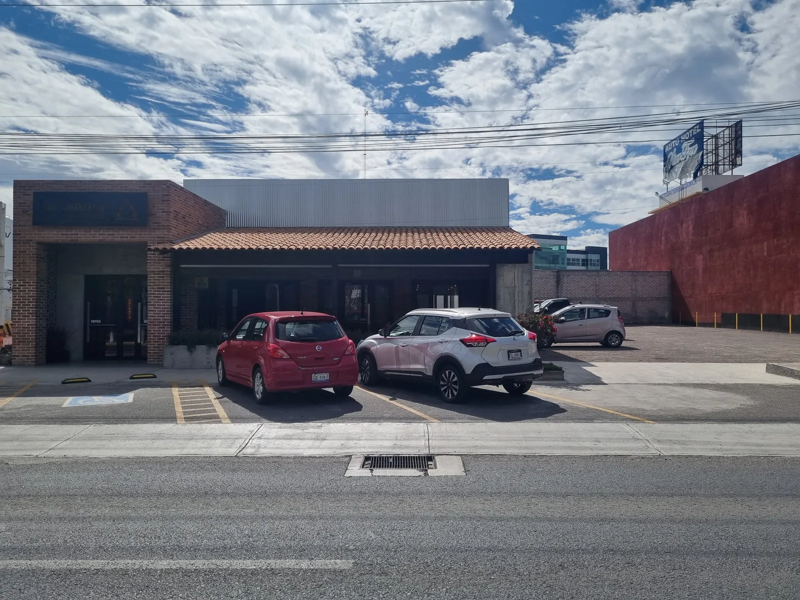 Los Pinitos image 8