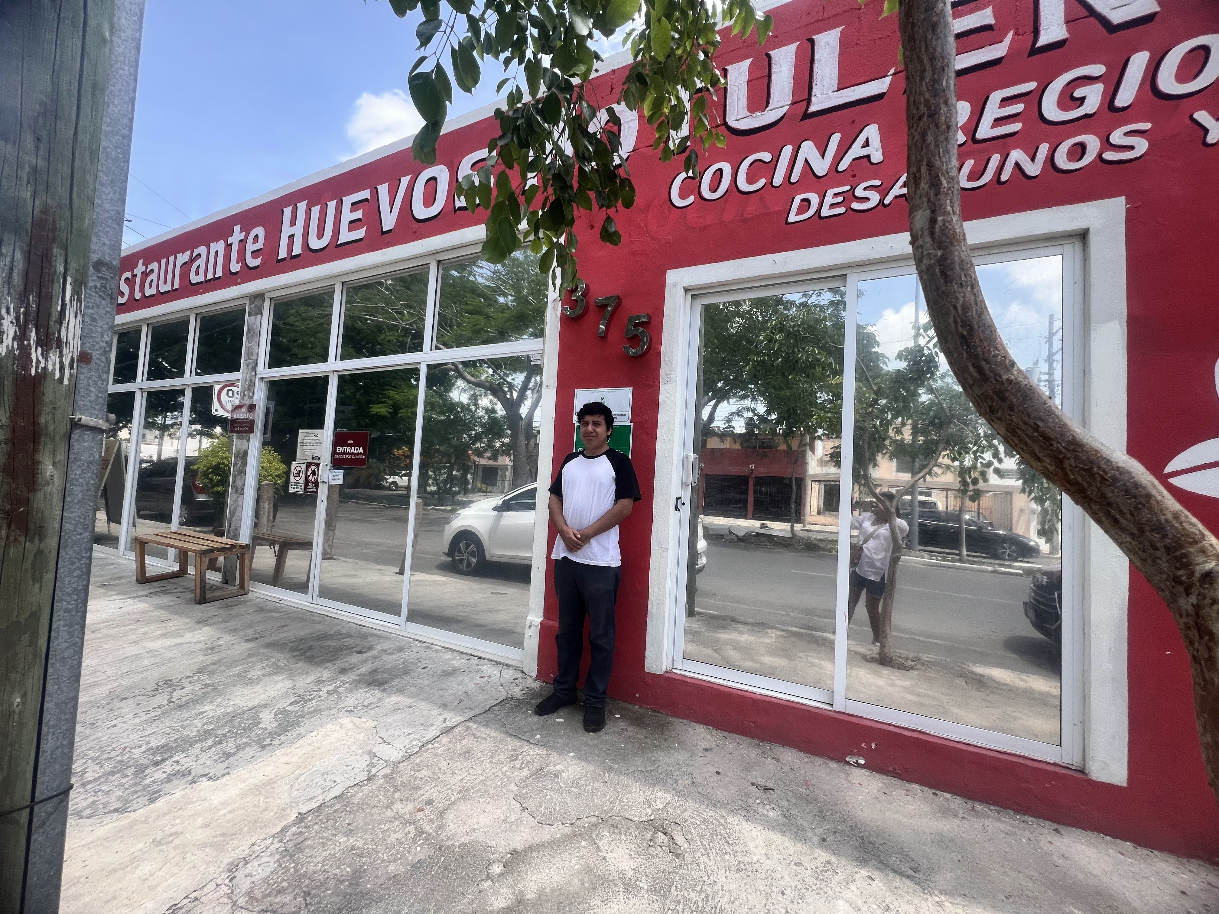 Huevos Motuleños y Más image 1