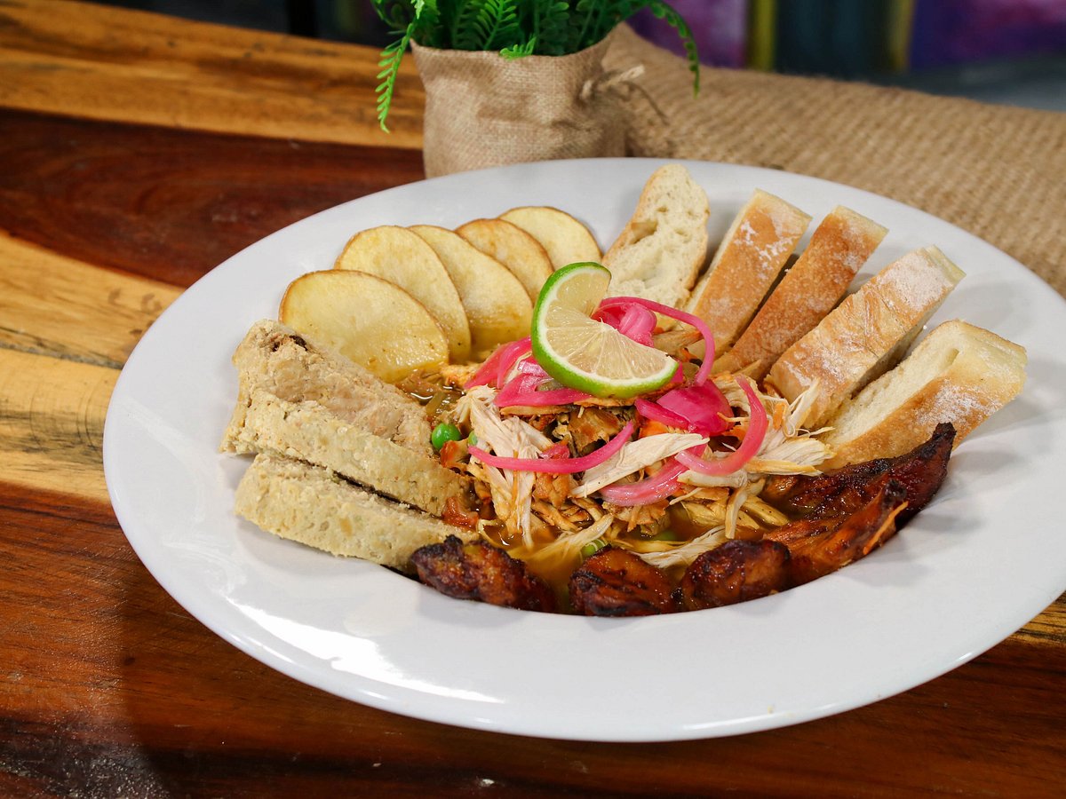 Huevos Motuleños y Más image 5