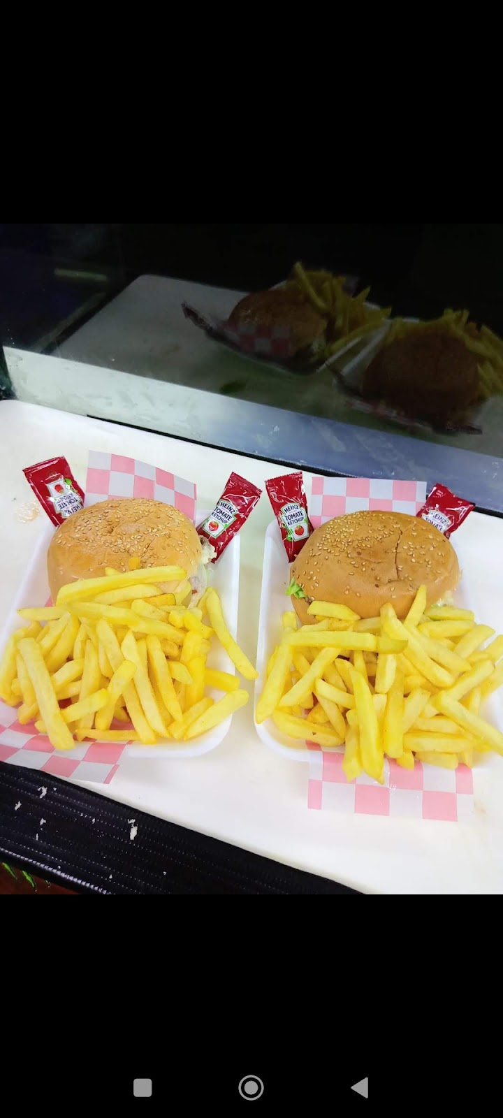 La burger dzitya image 1