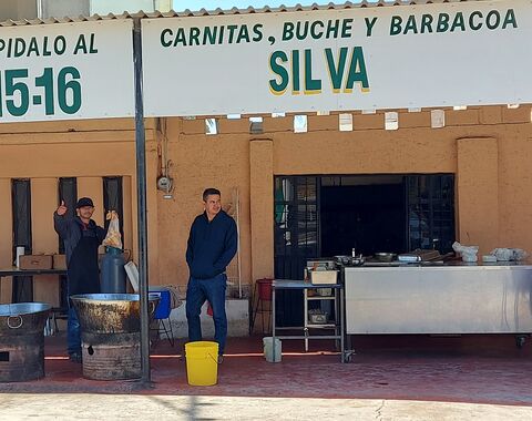 "Carnitas Silva" image 1