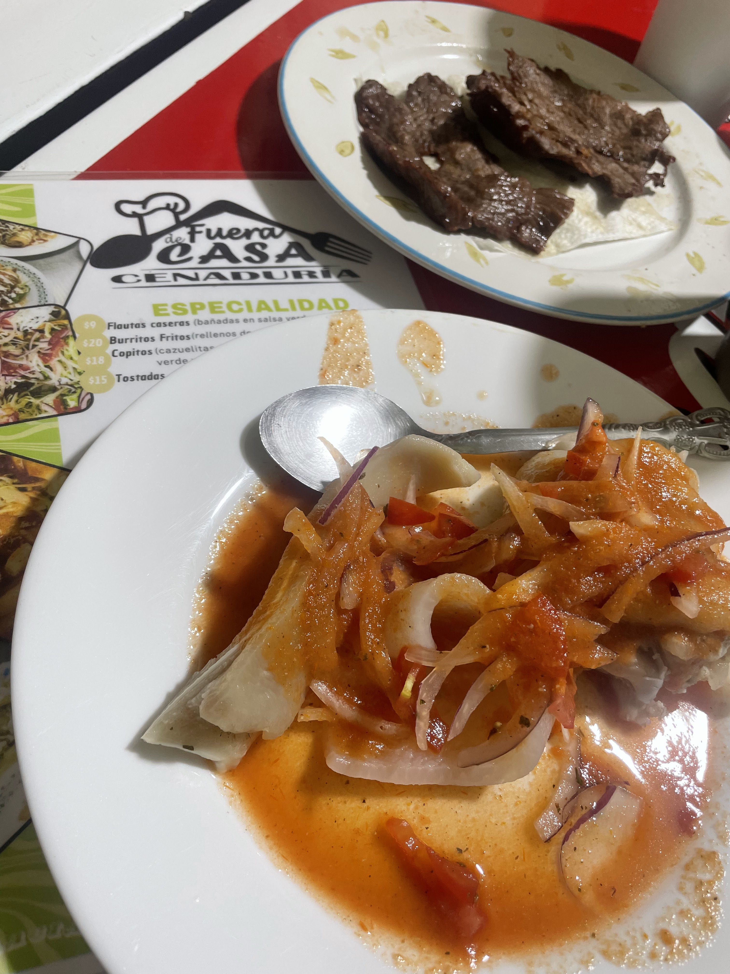 Cenaduria Fuera de Casa image 8