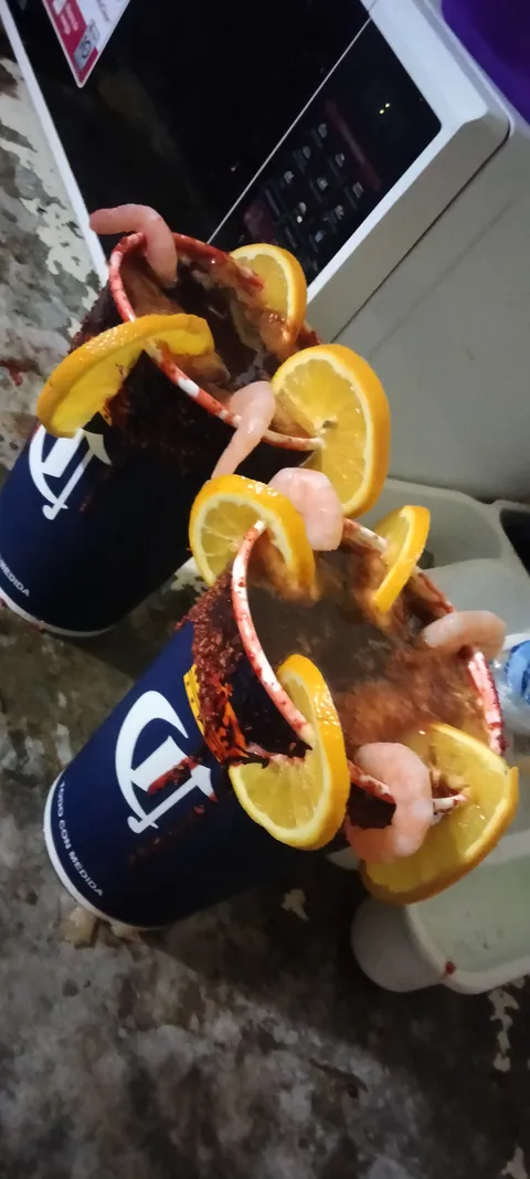 El Chino image 4