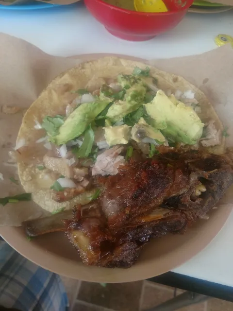 Súper Carnitas "El Gasolinas". image 3