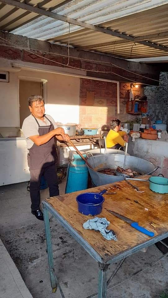 Súper Carnitas "El Gasolinas". image 4