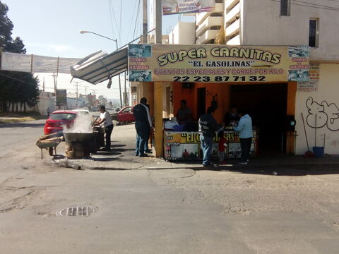 Súper Carnitas "El Gasolinas". image 5