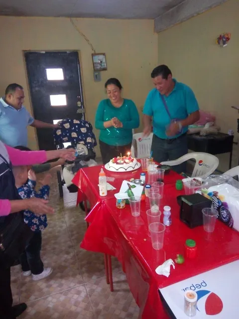 Súper Carnitas "El Gasolinas". image 6