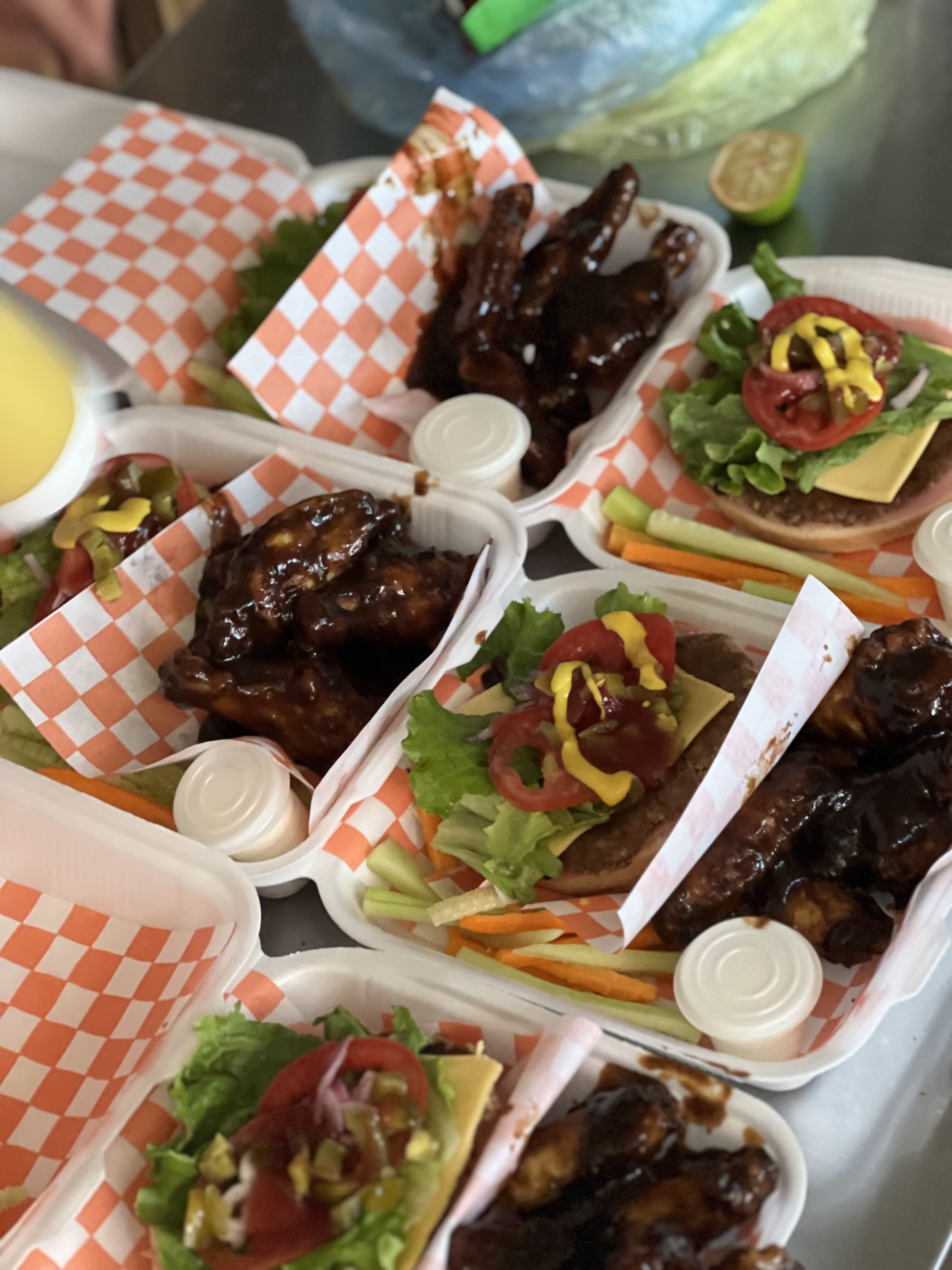 MIKE’S BURGER image 2