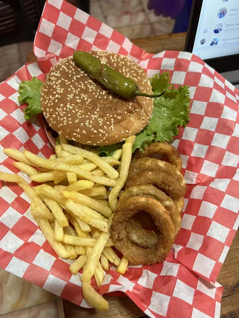 MIKE’S BURGER image 3