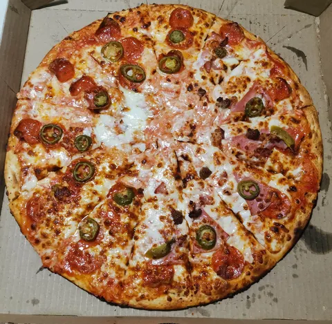 Pizzaroni pizza image 3
