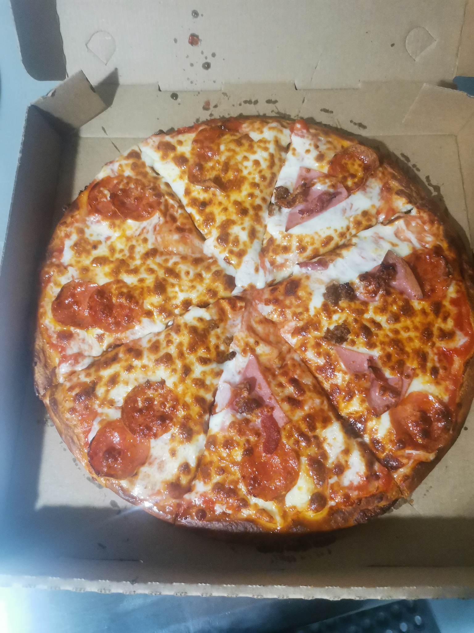 Pizzaroni pizza image 8