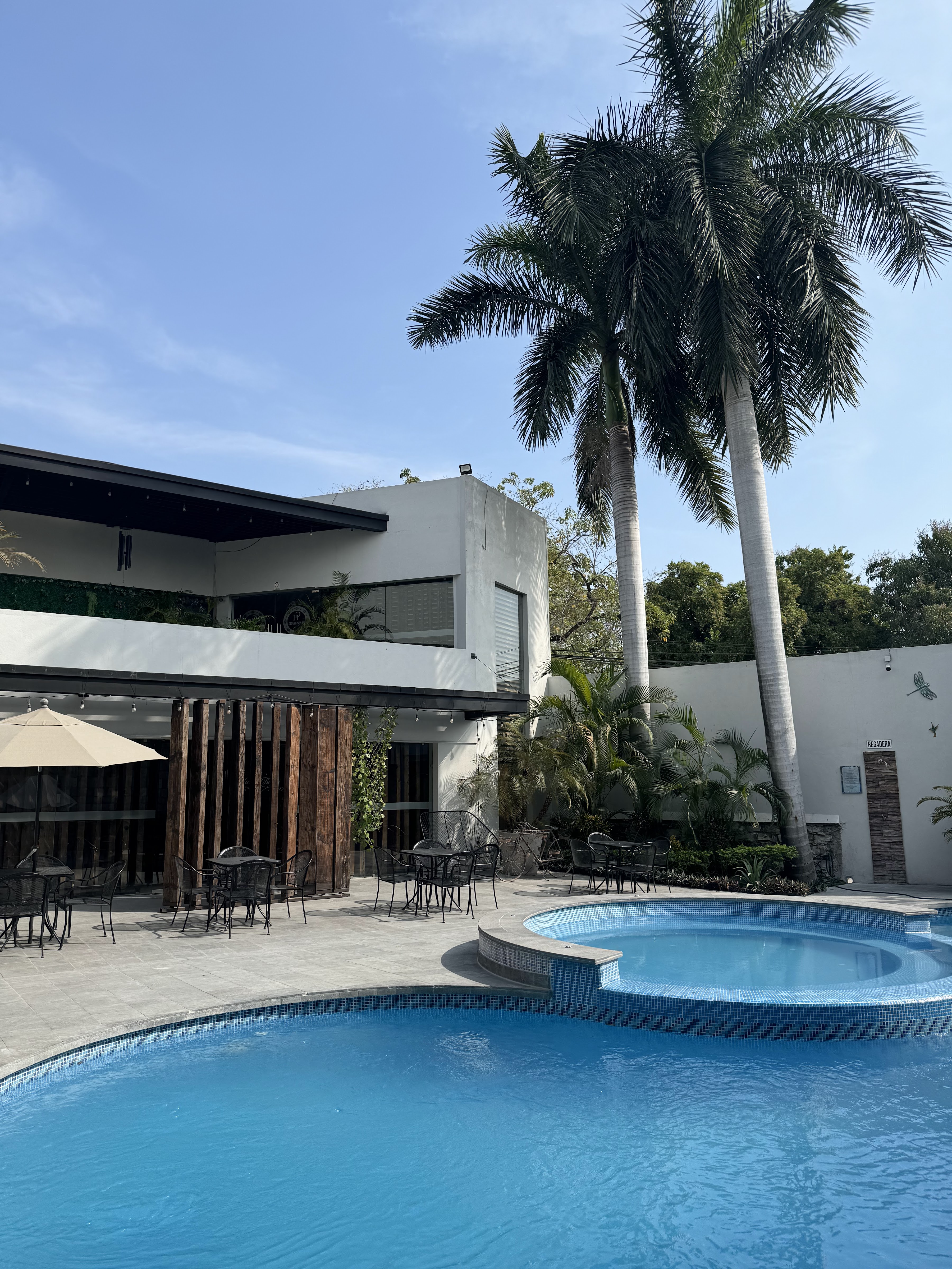 Mar y tierra image 3