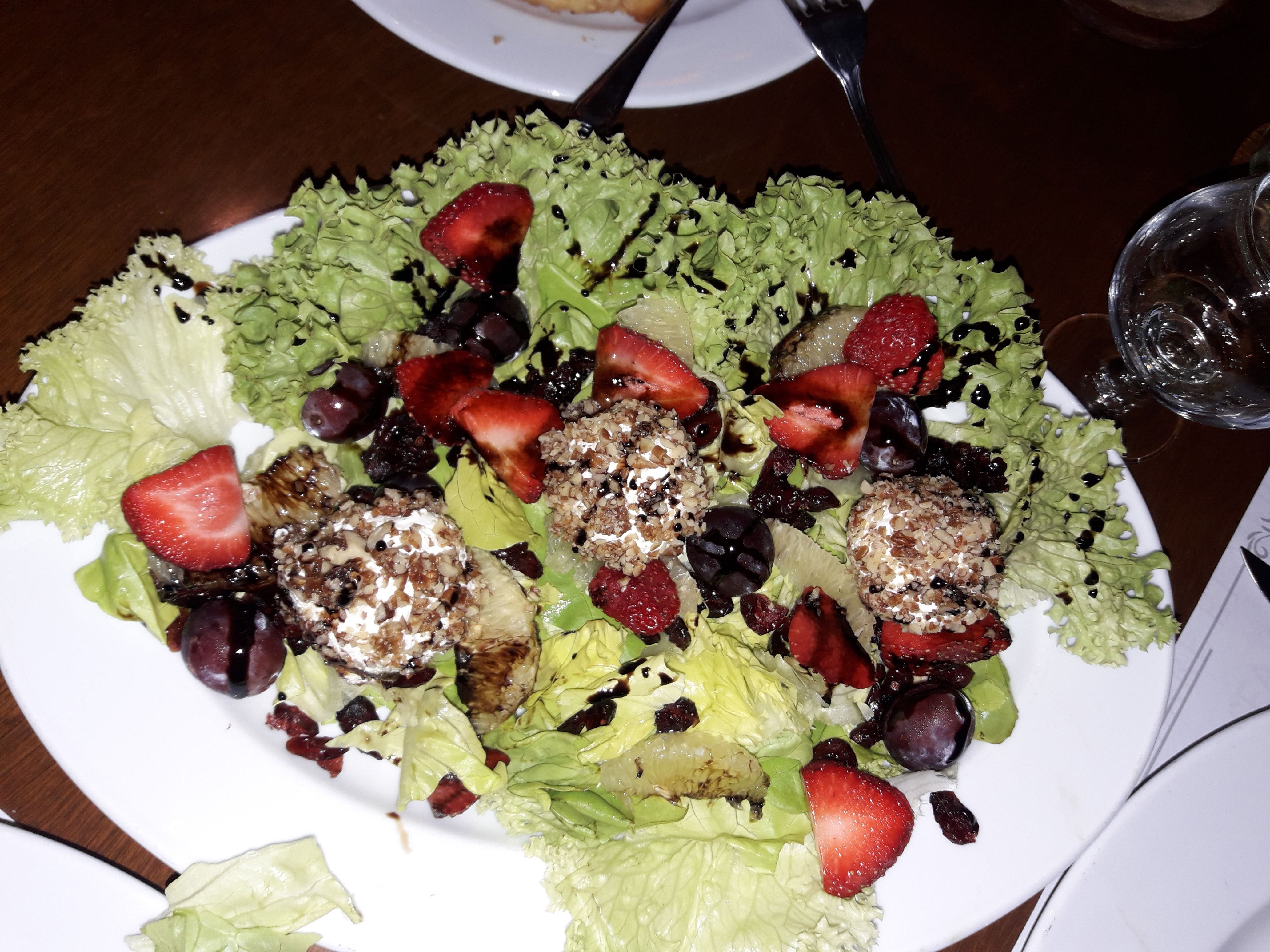 Mar y tierra image 5