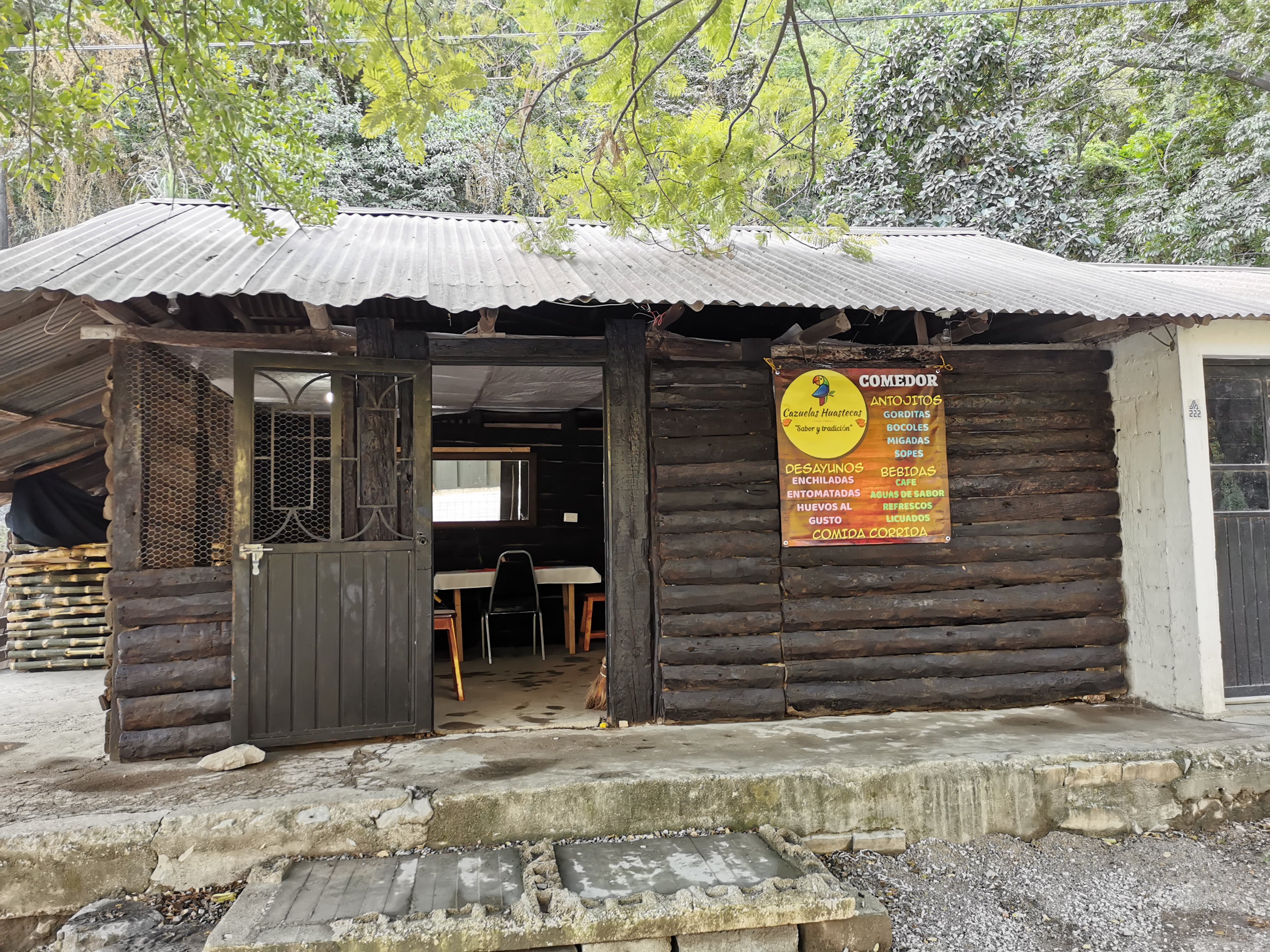 Comedor cazuelas huastecas image 8