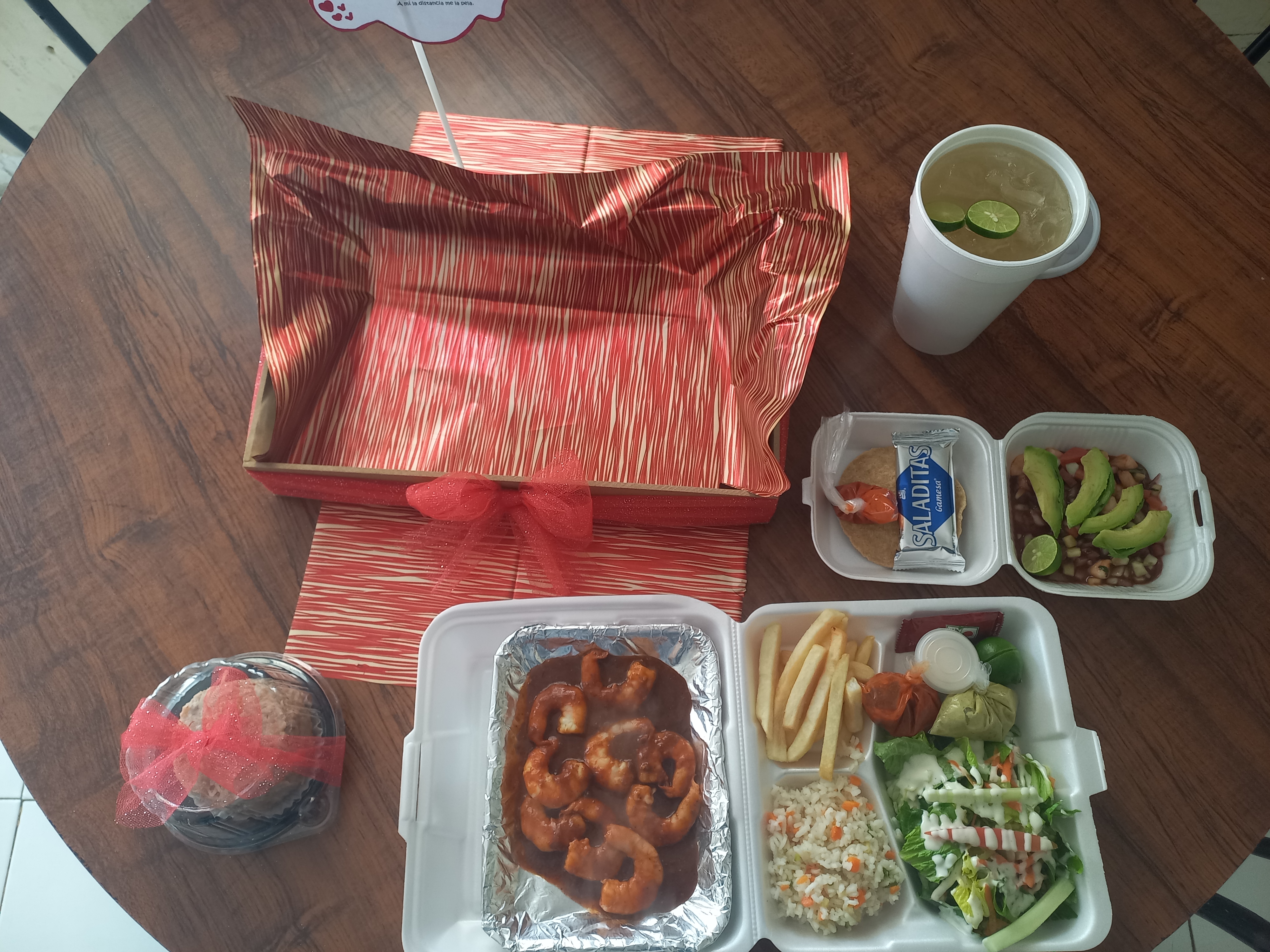 Mariscos El Viejon image 1