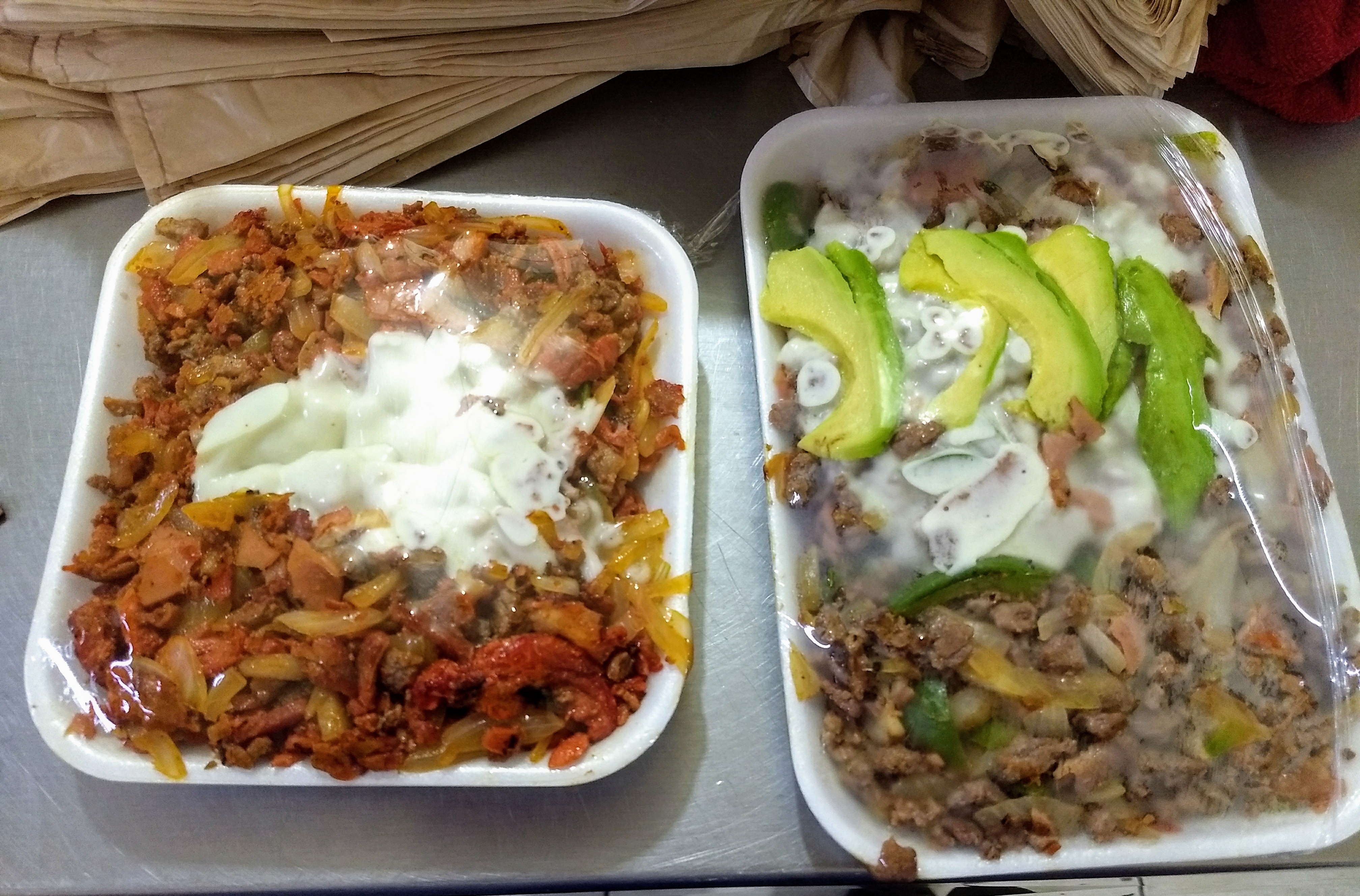 Los Encomenderos image 1