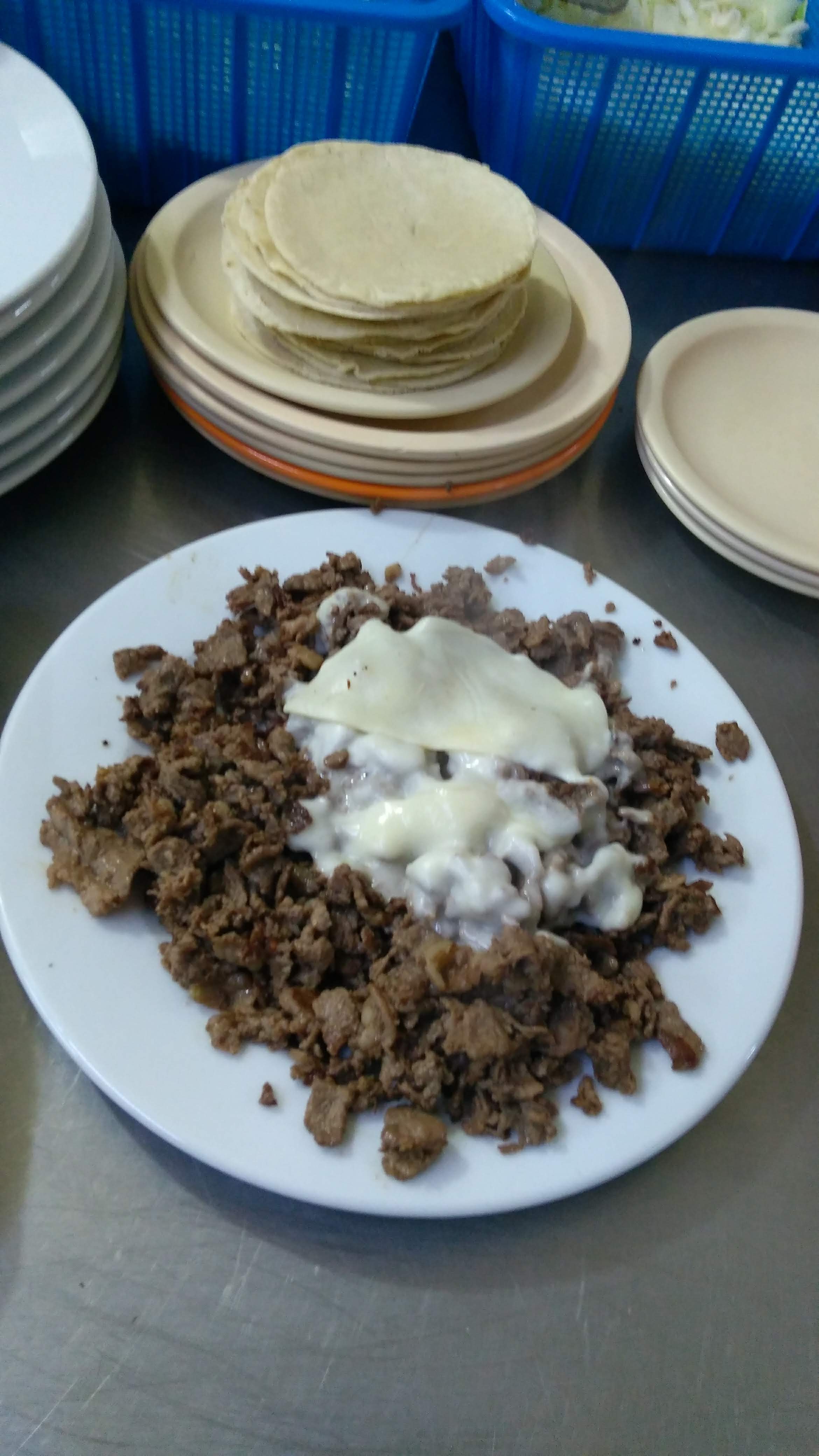 Los Encomenderos image 3