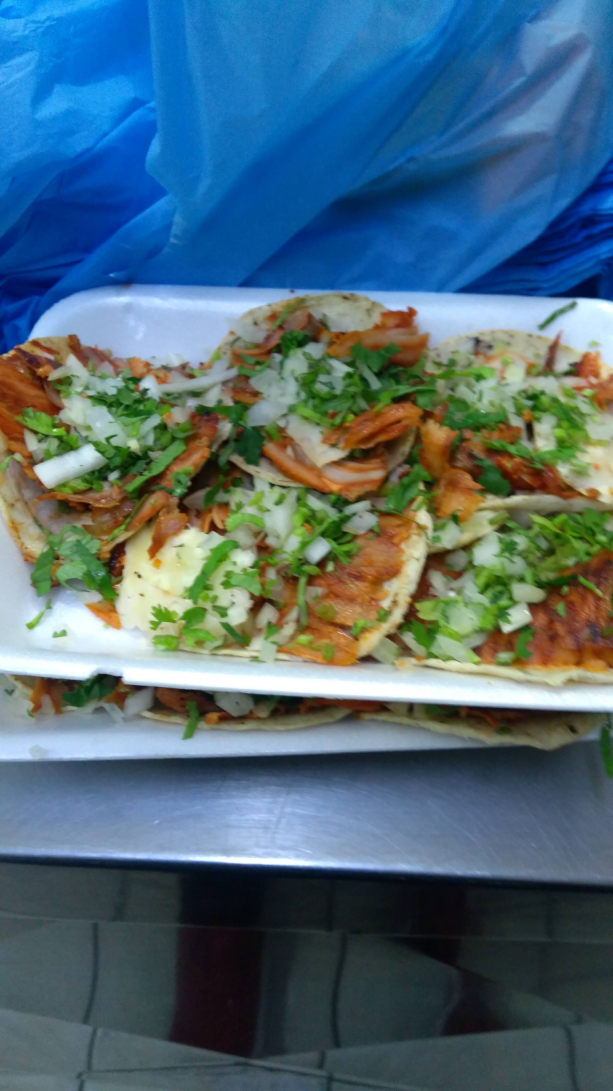 Los Encomenderos image 9