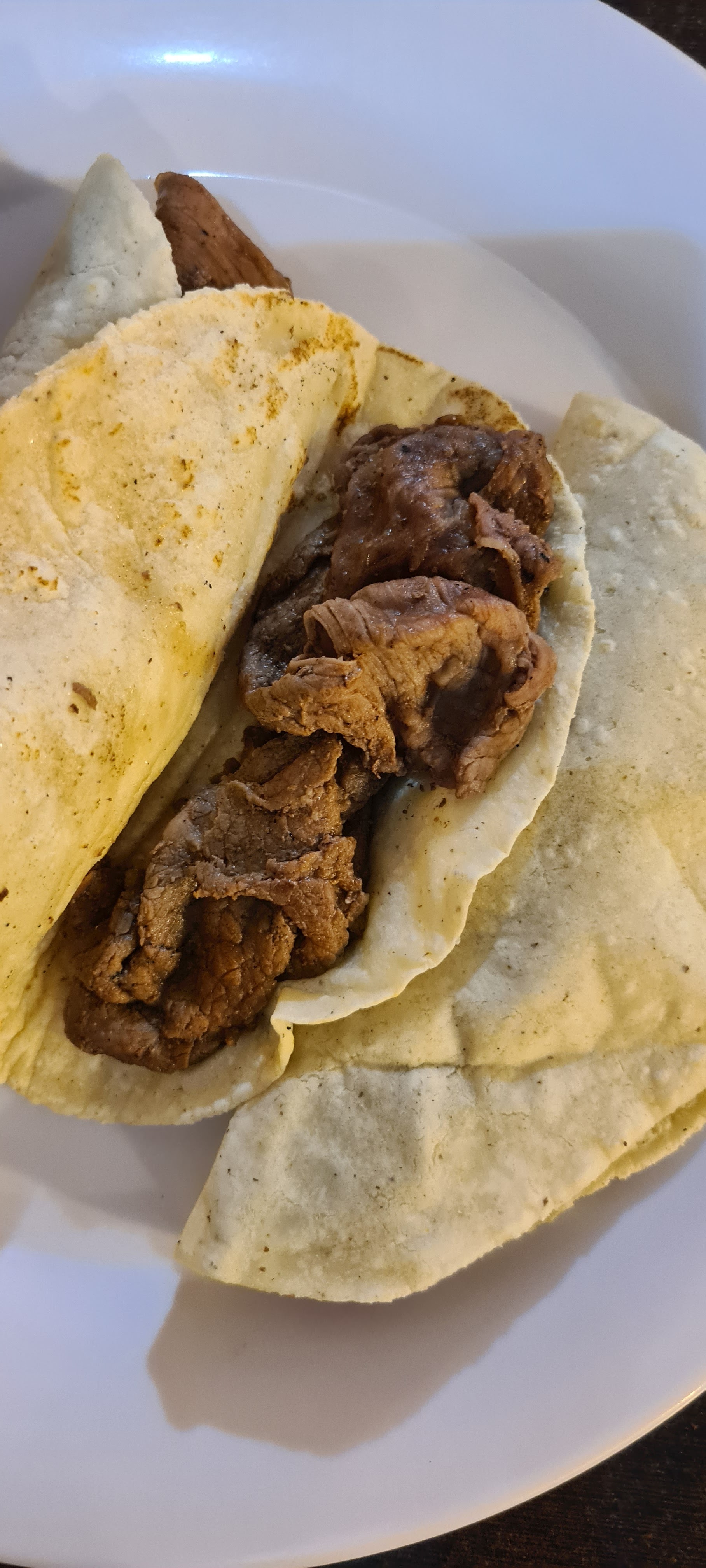 Los Farolitos Taqueria image 2