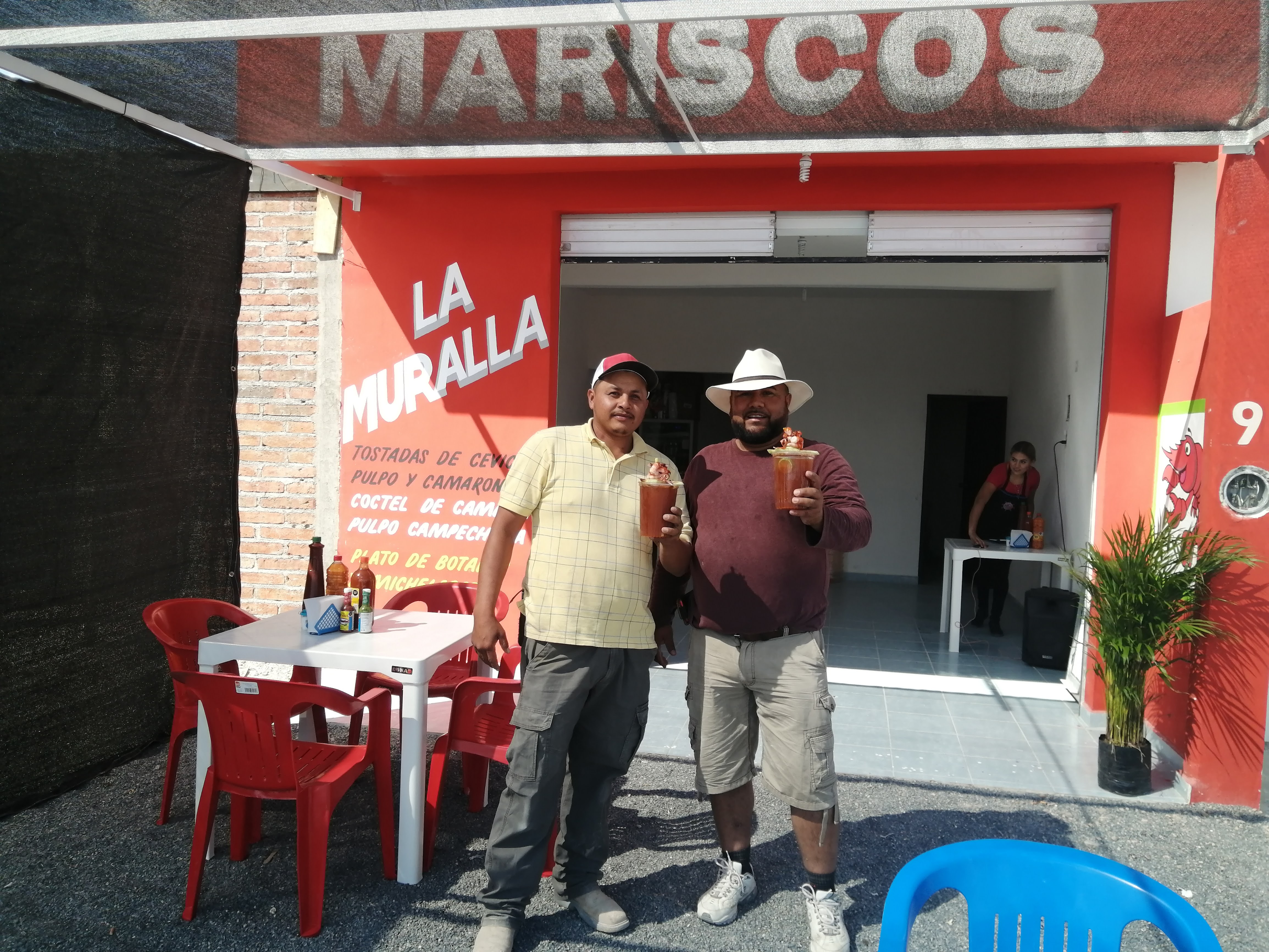Mariscos la muralla image 1