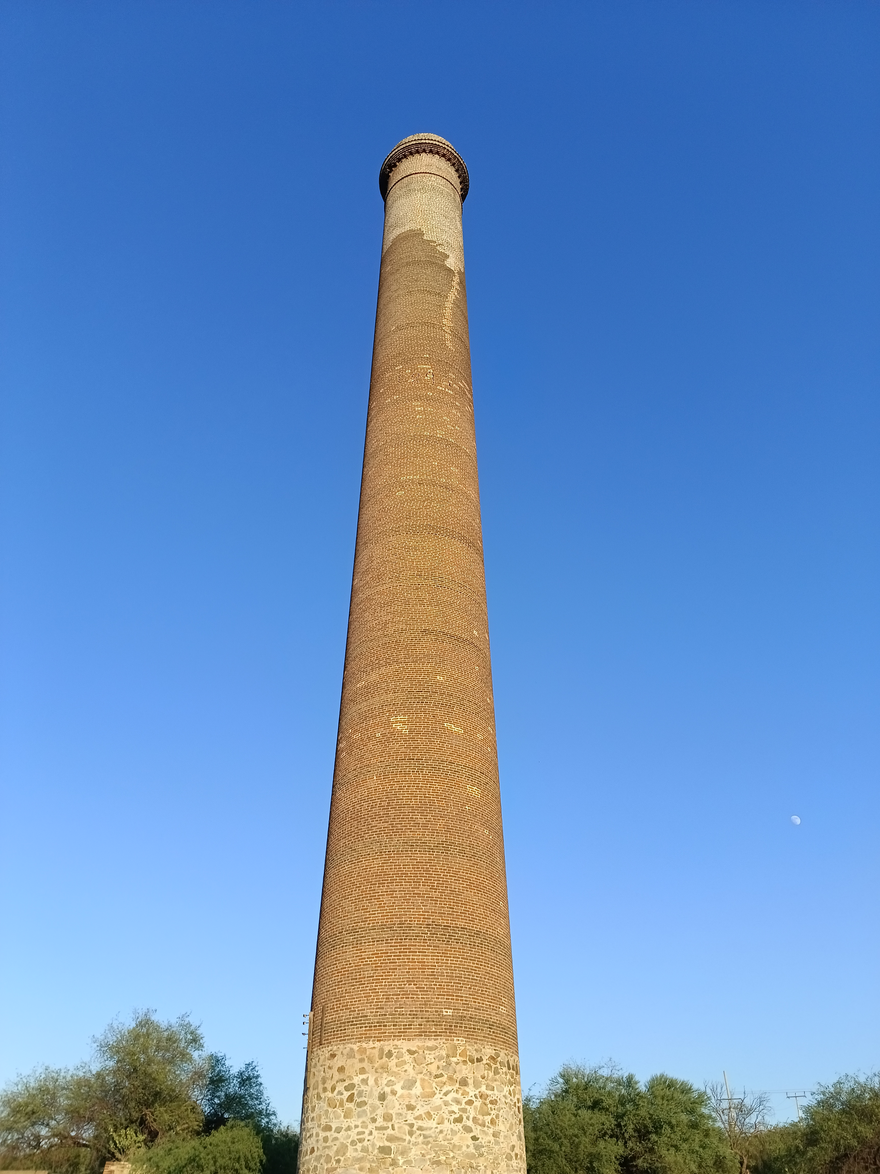 El Minero de El Triunfo restaurante bar image 3