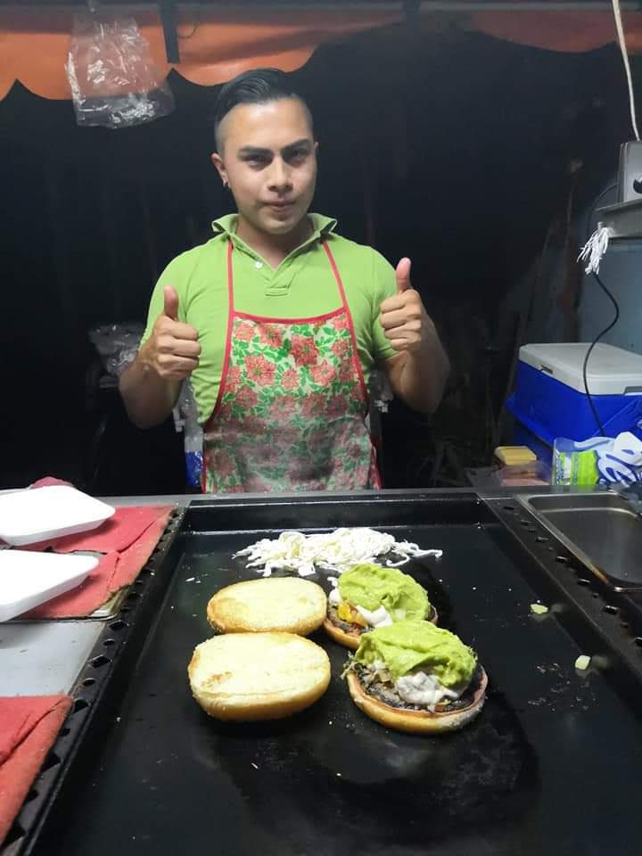 Hotdogs y hamburguesas santi's image 2