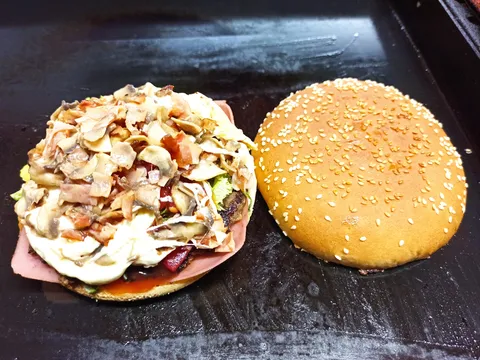Hotdogs y hamburguesas santi's image 4