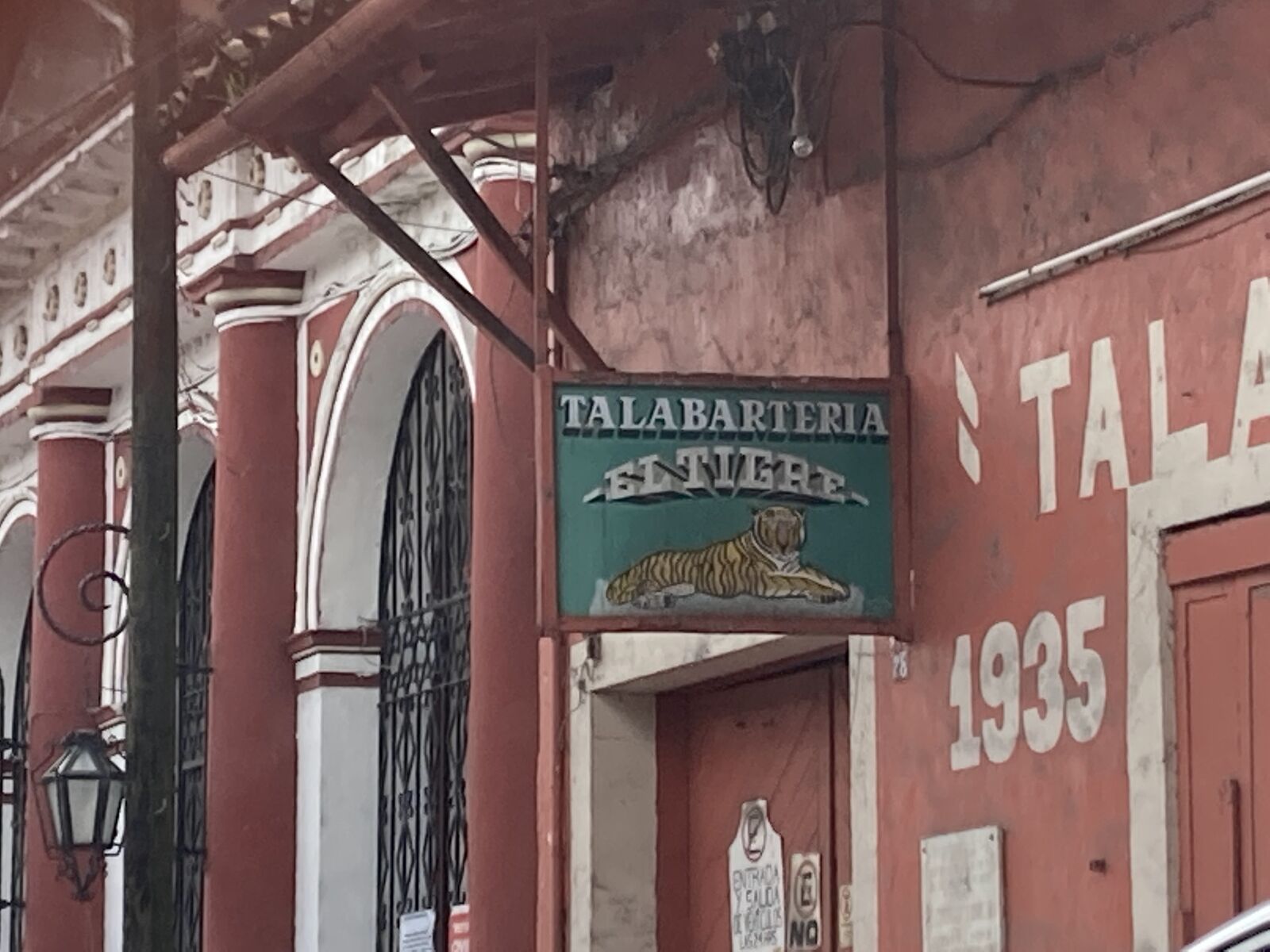 El Tigre image 2