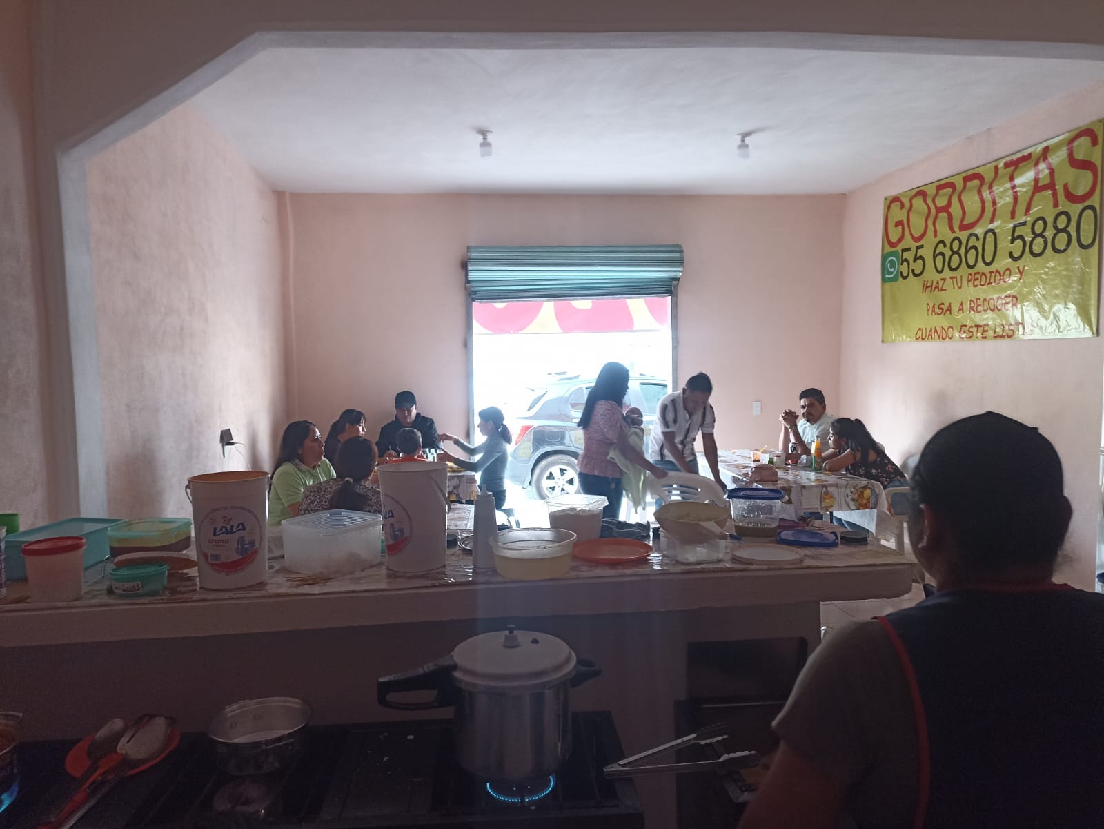 Pozole, gorditas, quedadillas, sopes, pambazos, tostadas, enchiladas verdes y tacos dorados de pollo San Miguel image 8