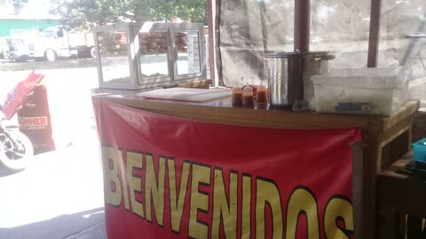 Tortas Ahogadas y Cenaduria El Birote image 5