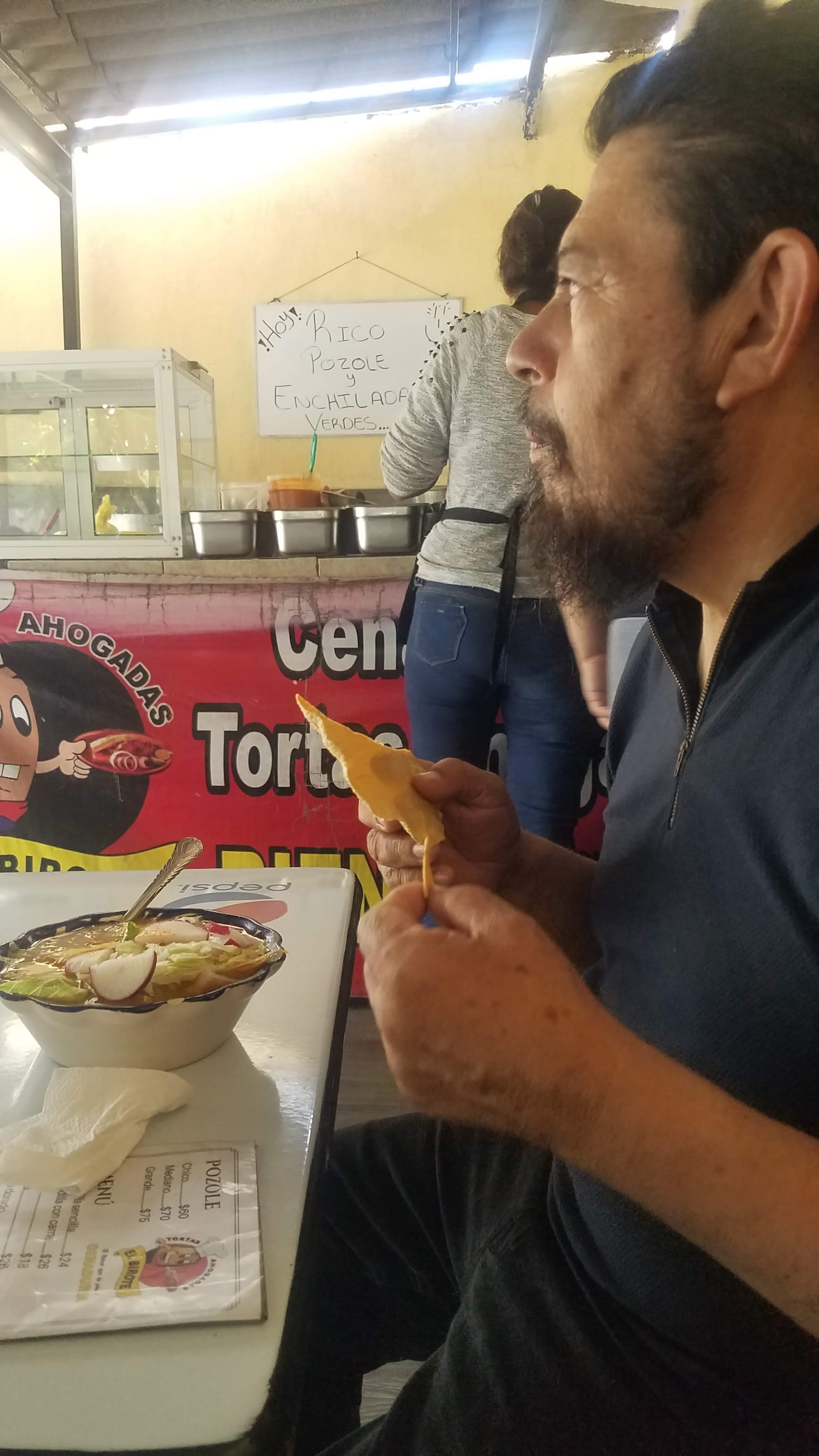 Tortas Ahogadas y Cenaduria El Birote image 7