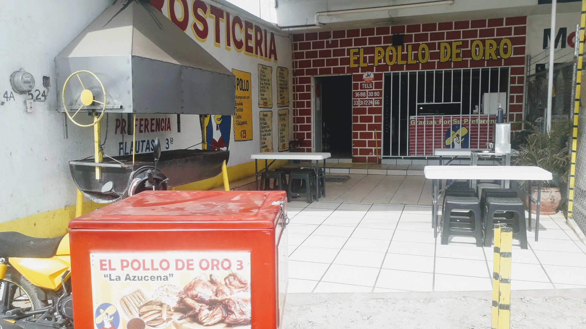 Rosticeria El pollo de Oro image 1