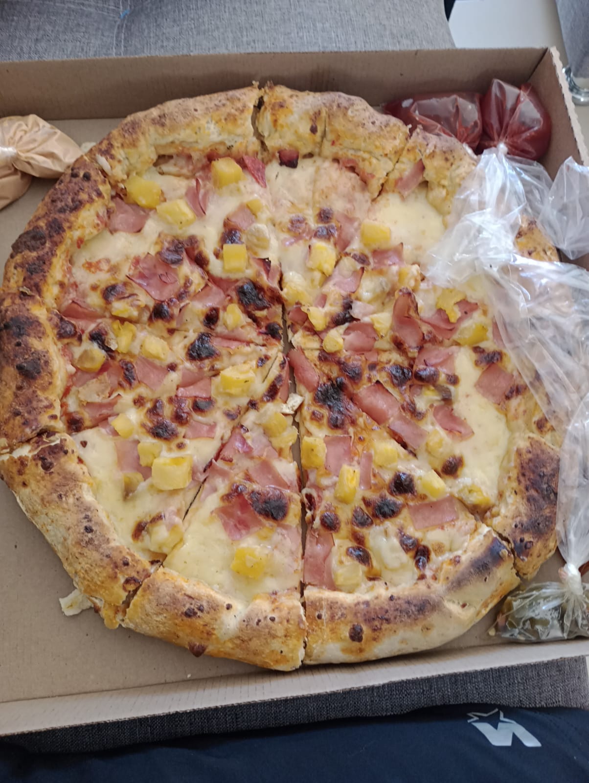 Maya Grill (Hamburguesas al carbón) image 4