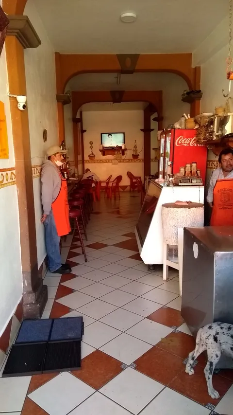 CARNICERIA Y CARNITAS JUANITO image 4