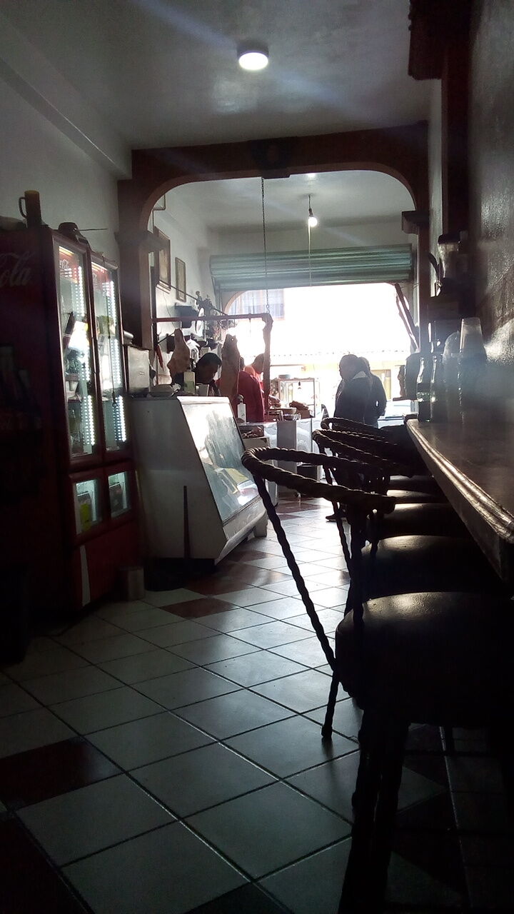 CARNICERIA Y CARNITAS JUANITO image 8