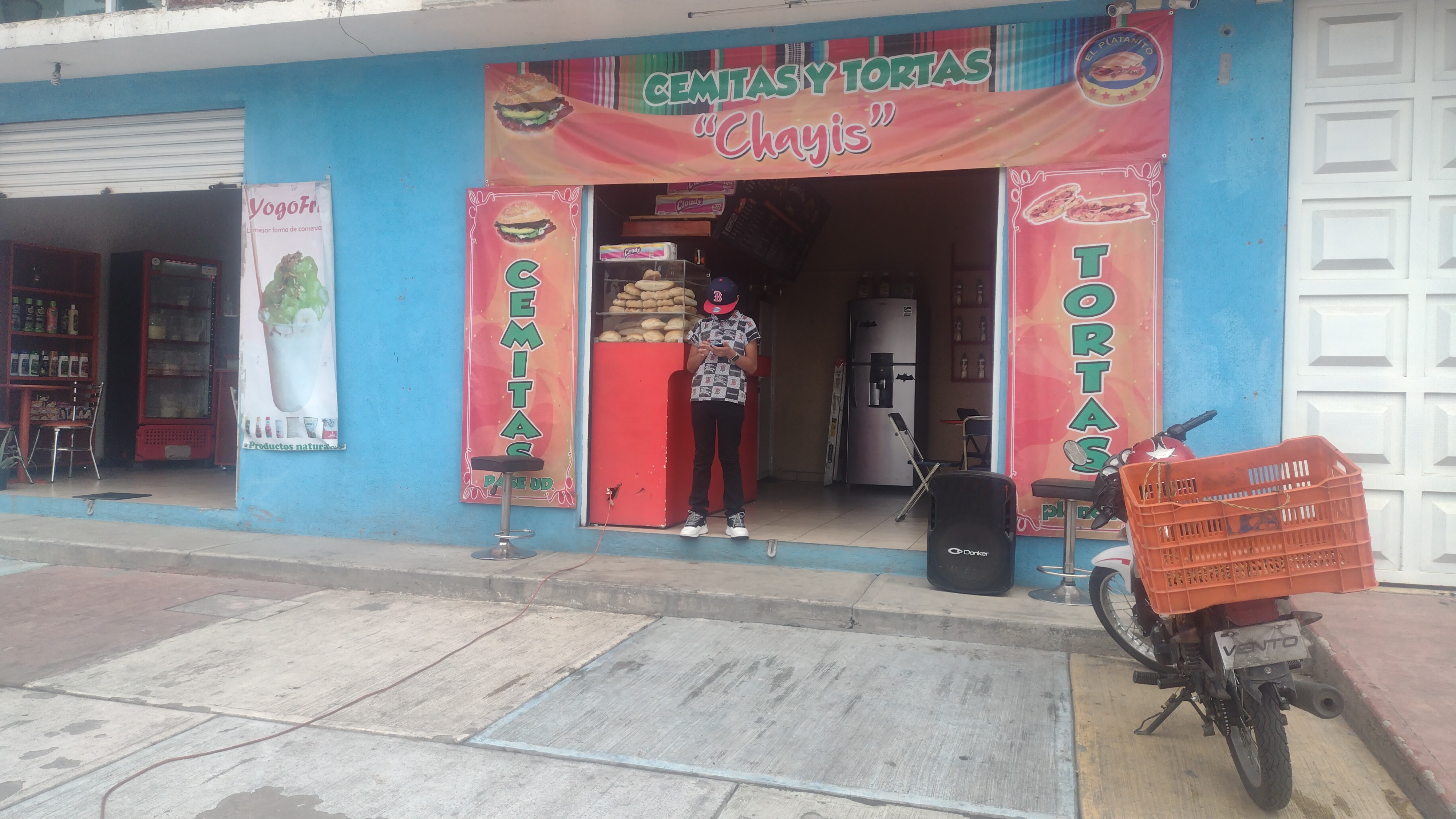 Cemitas & Tortas "Chayis" image 1