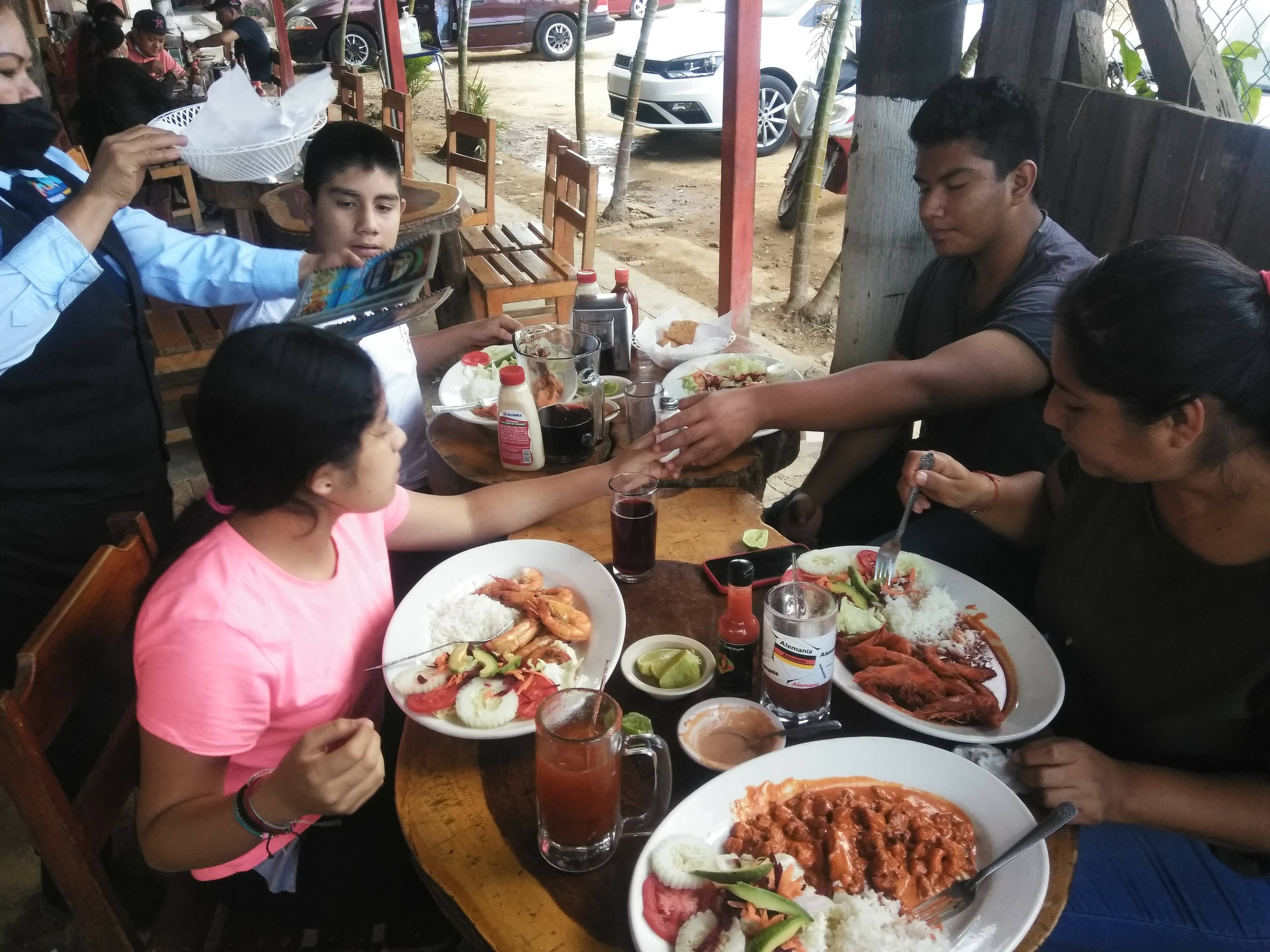 Marisqueria Proalimar image 7