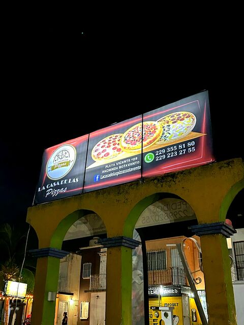 La casa de las pizzas image 1